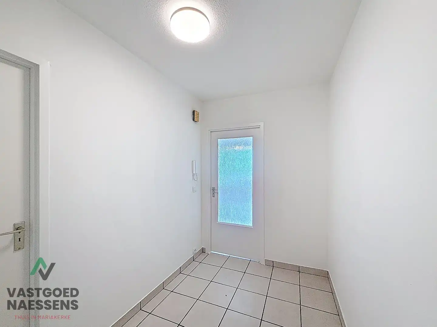 VERNIEUWDE STUDIO VLAKBIJ ZEEDIJK foto 7