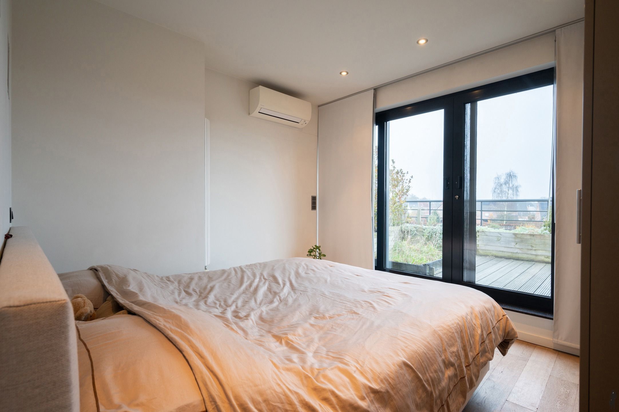 Dakappartement met groot terras! foto 10