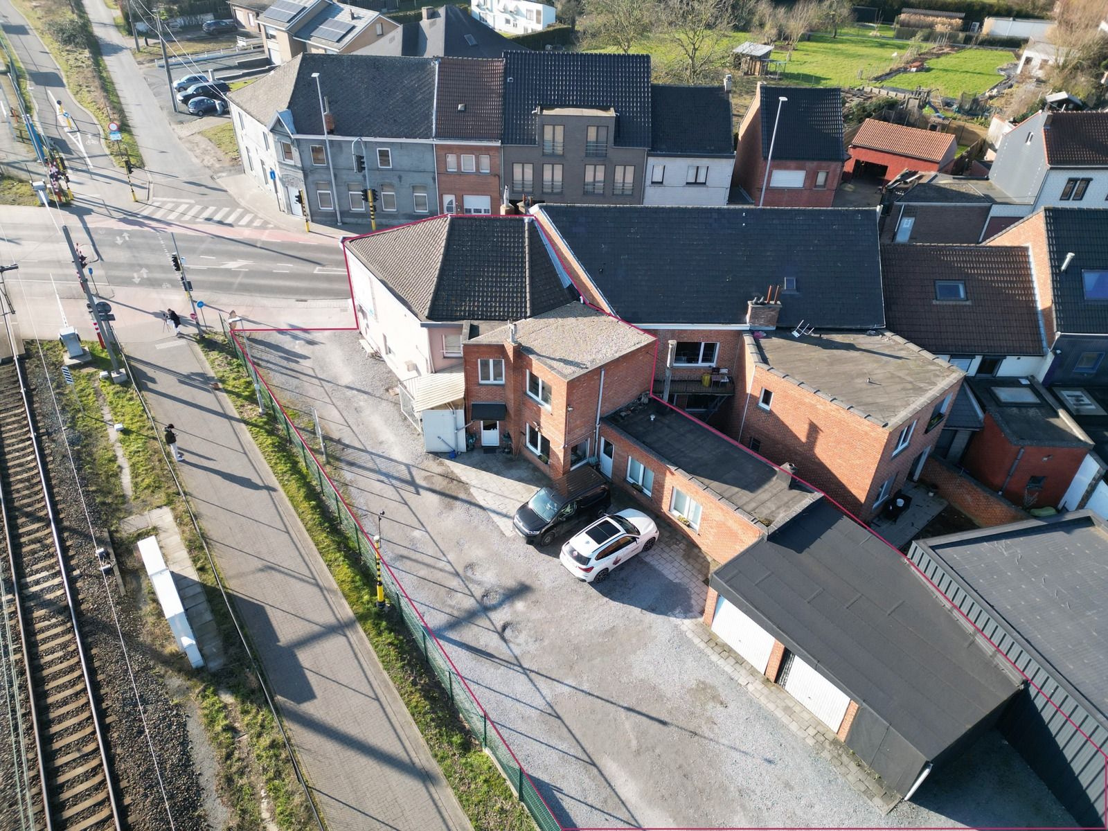 Centraal gelegen, Ruim Handelspand MET 2-SLPK Appartement! foto 17