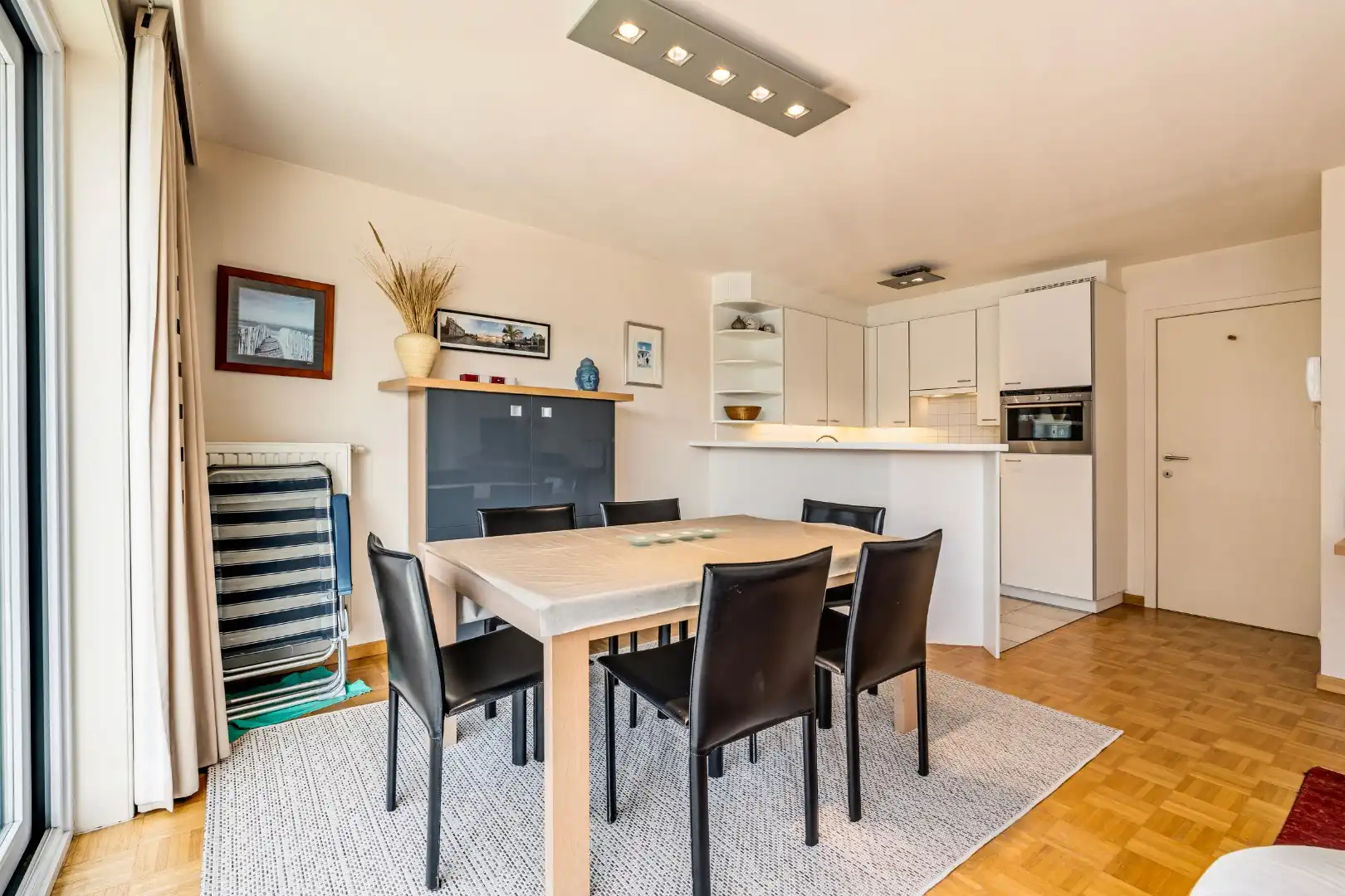 Instapklaar appartement met prachtig zeezicht. foto 2