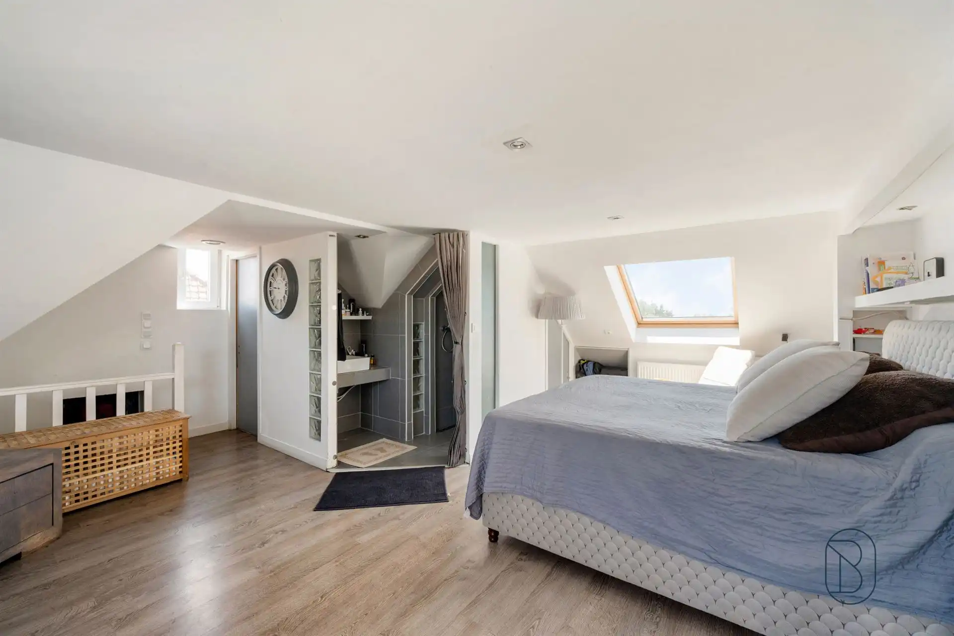 Instapklare woning met 4 slk en zonnige tuin in Moeskroen foto 16