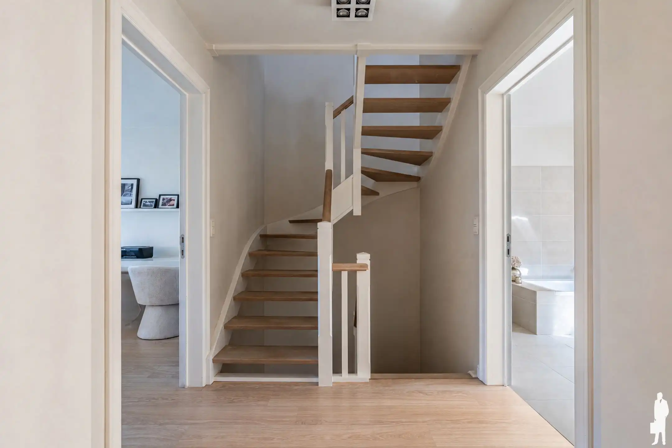 Landelijke, instapklare woning met 4 slpk., 2 bdk. en een prachtige tuin te Minderhout foto 17