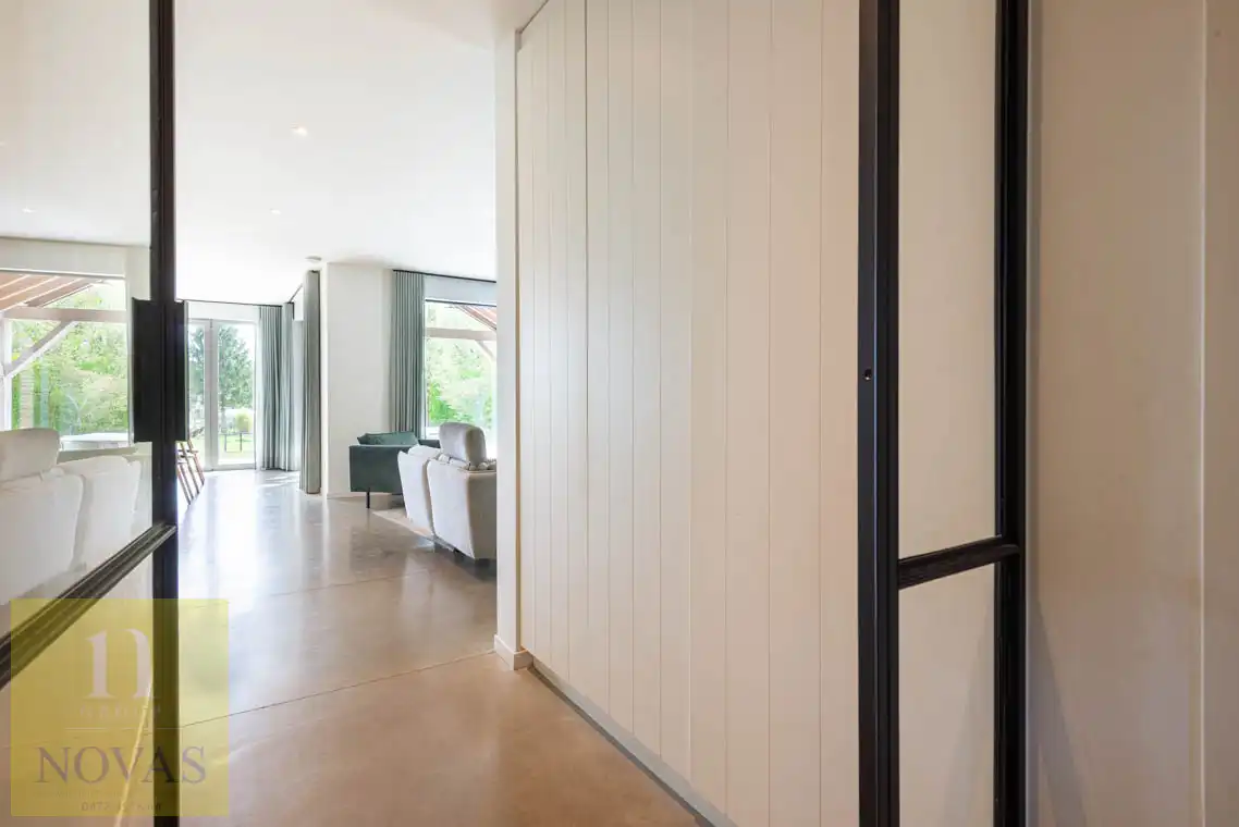 Prachtige woning, zonnepanelen, warmtepomp, thuisbatterij, 4 slaapkamers, bouwjaar 2015 foto 4