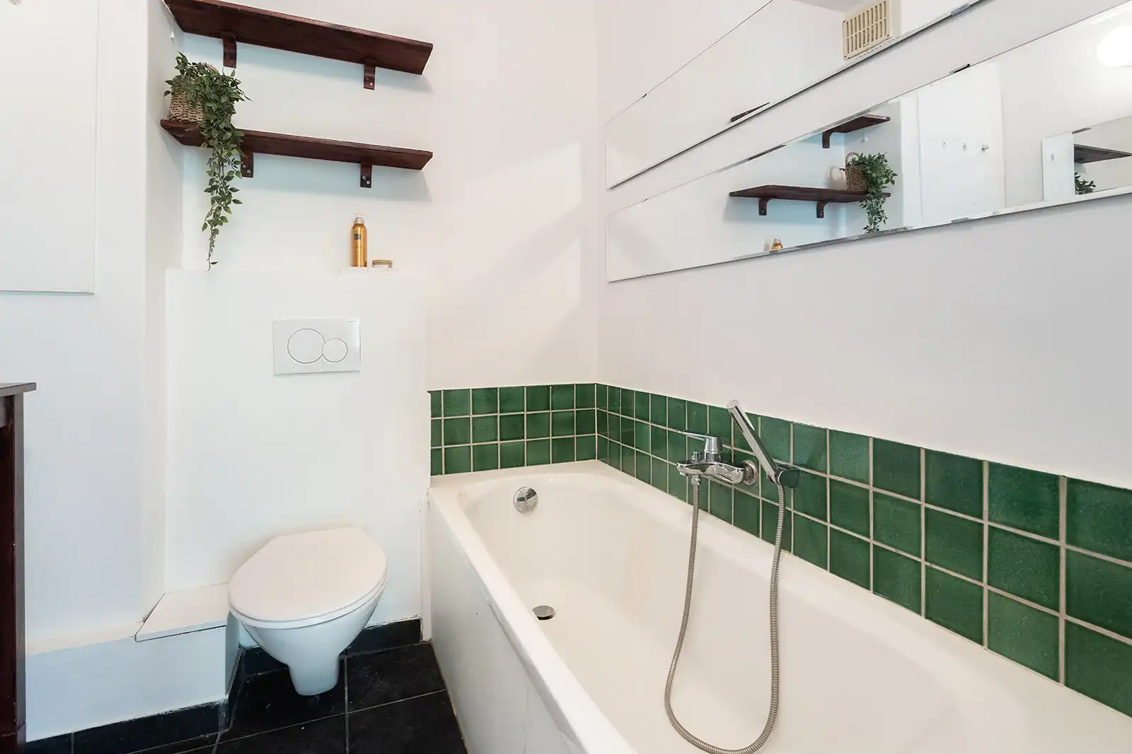 Ruim appartement met 4 slaapkamers, 2 badkamers en terras foto 22