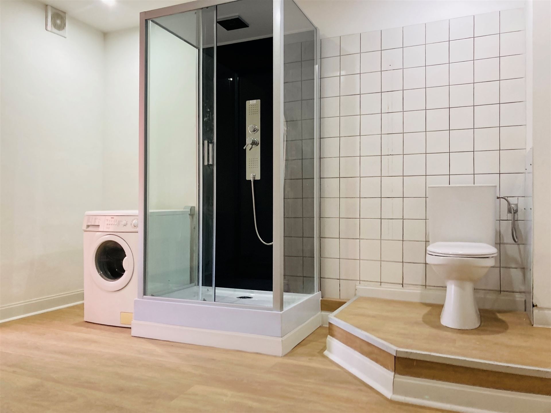 Gerenoveerde woning - Vlakbij CEE Wijk  foto 17