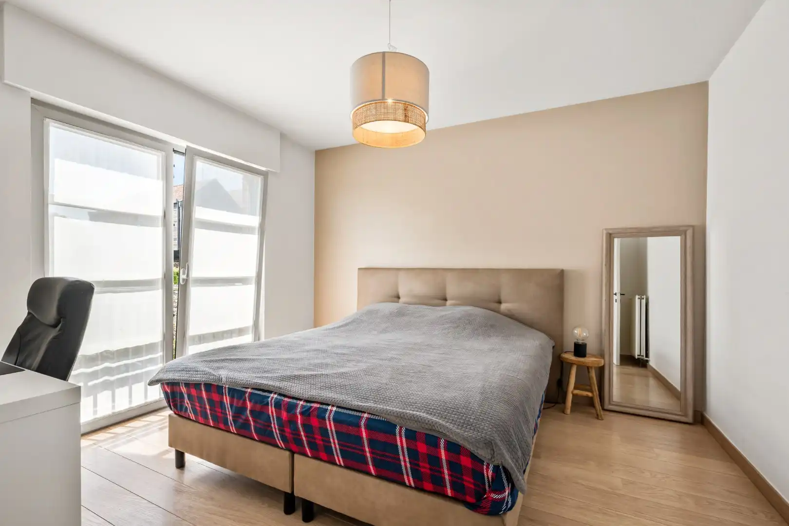 Halfopen woning met 3 slaapkamers, garage en tuin in Ardooie foto 12