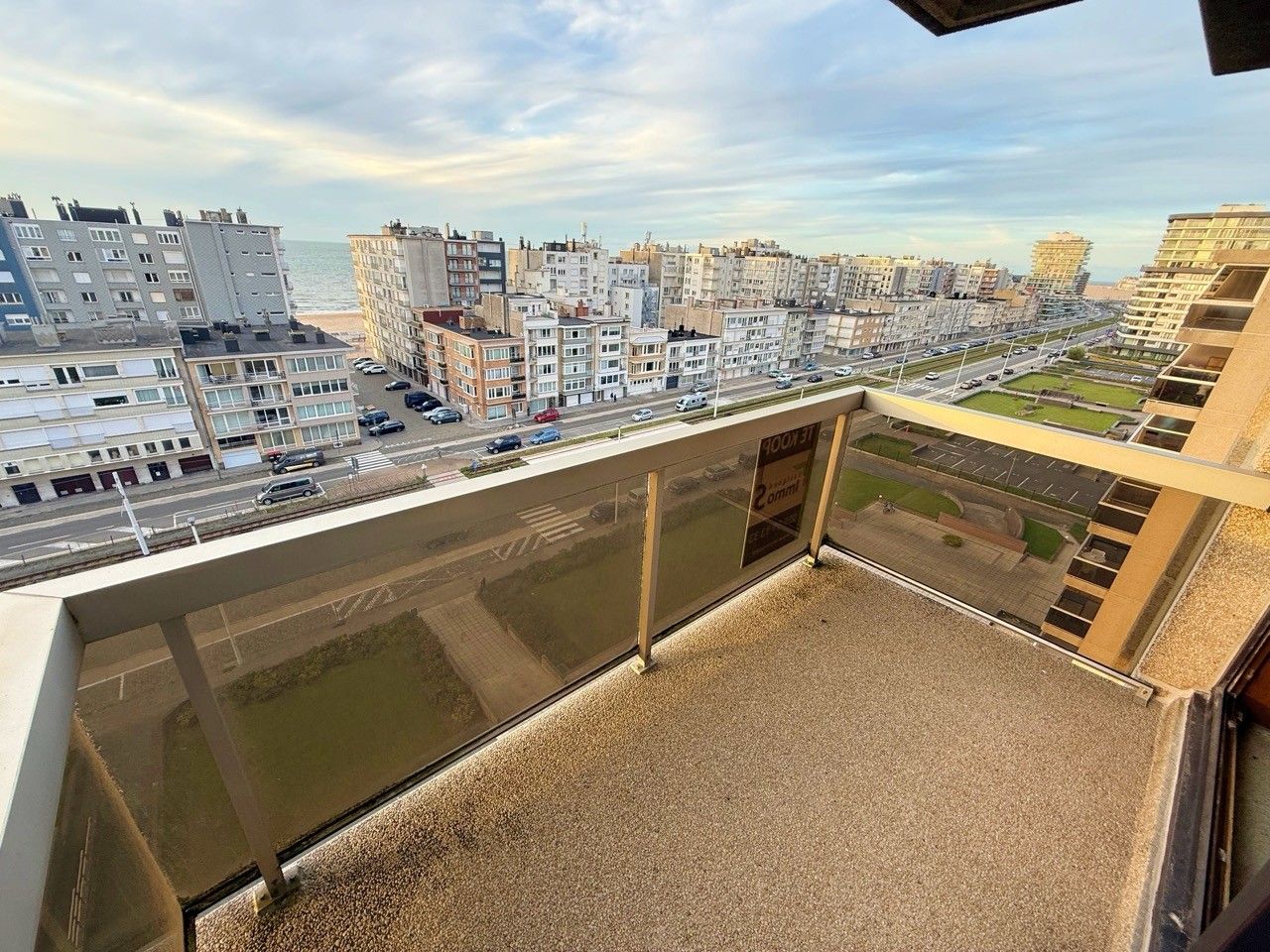 Ruim & energiezuinig appartement met frontaal zeezicht. foto 3