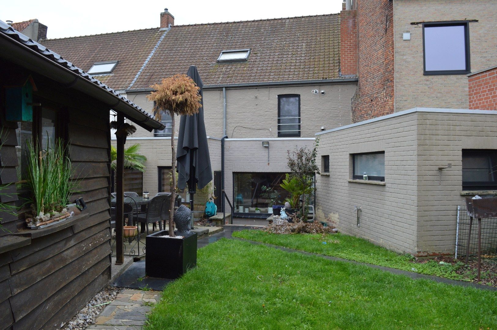 Ruime woning met garage in het centrum van Bellegem foto 12