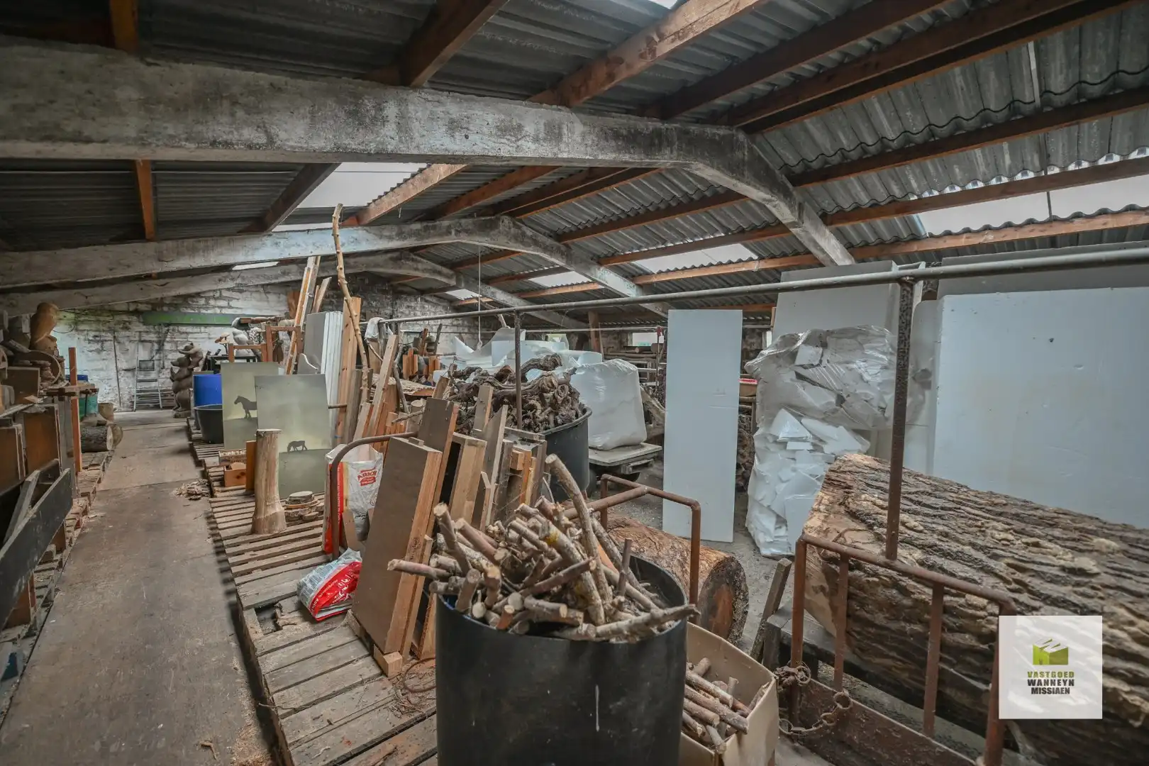 Voormalige hoeve met verkregen functiewijziging op terrein van 4.217 m2 foto 13