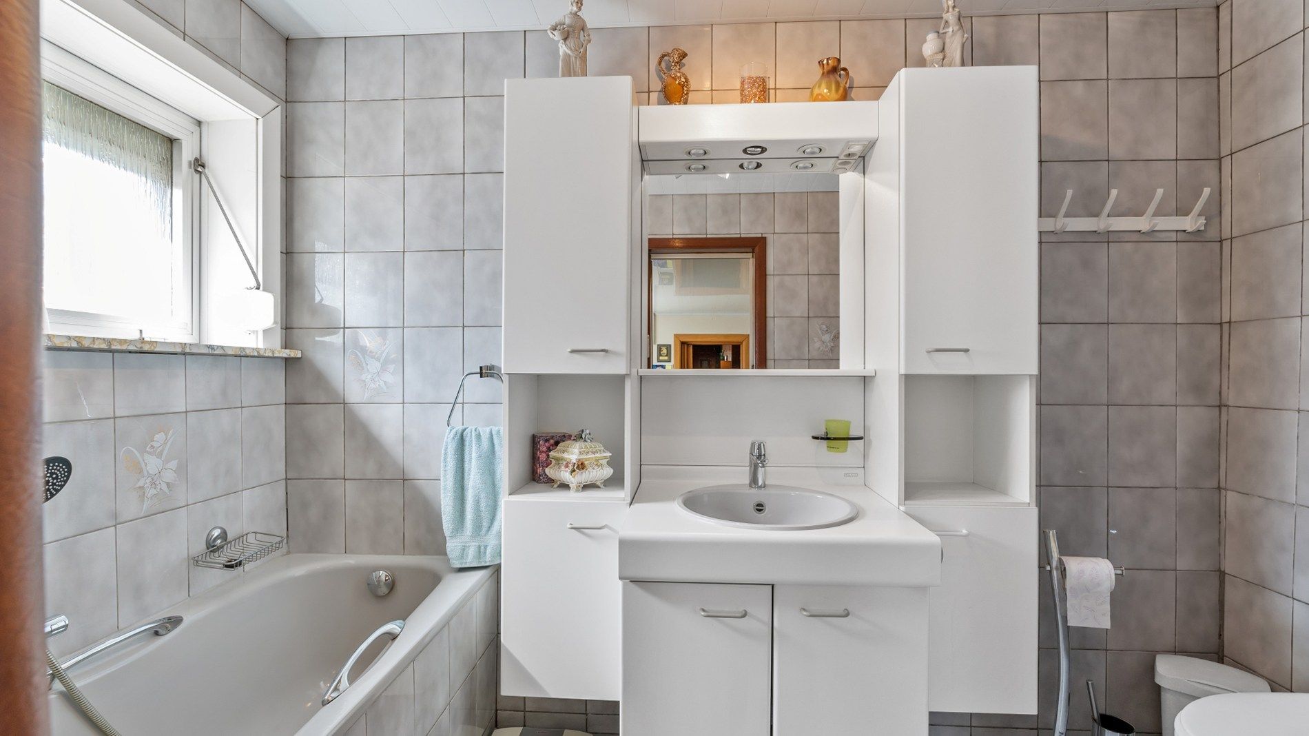 WILSELE - te renoveren HOB met grote loods foto 12