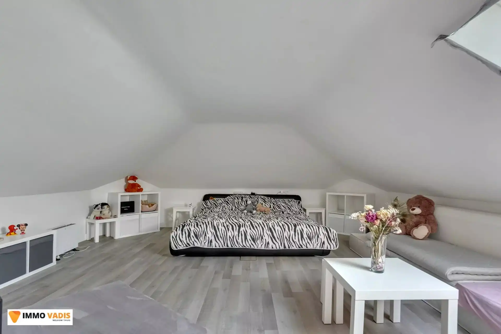 Appartement met twee slaapkamers, terras en garage foto 11