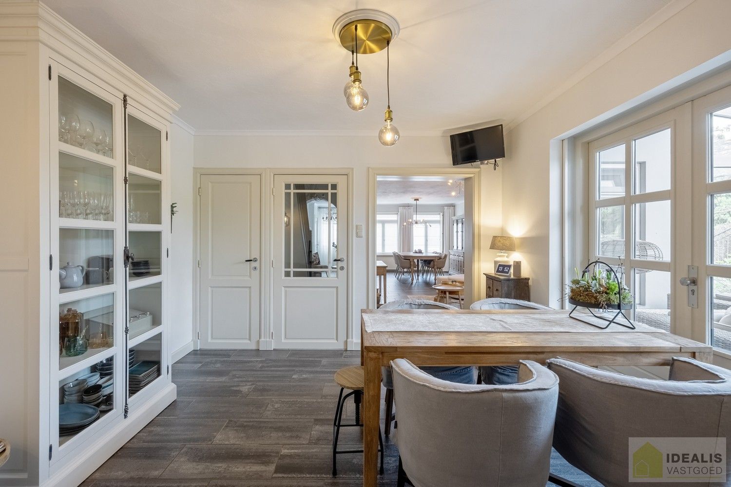 IDEALIS VASTGOED – Prachtige, stijlvolle woning mét B&B-gedeelte, van maar liefst +-315m² foto 21