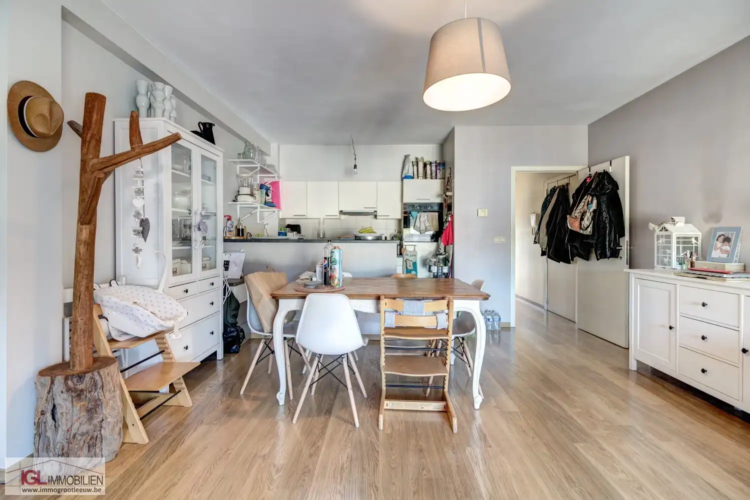 Appartement met 3 slaapkamer, garage en terras foto 2