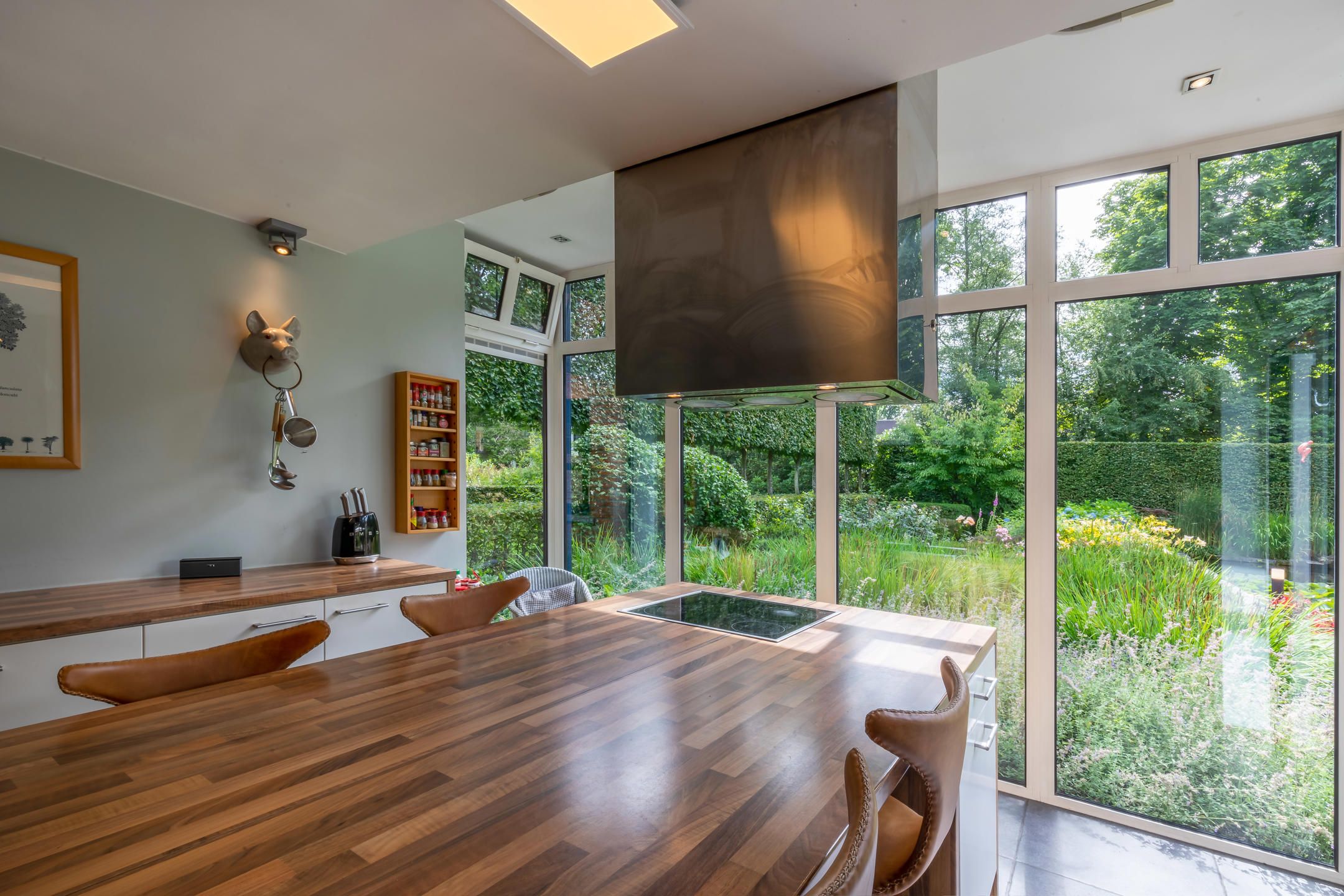 Woning op prachtig perceel van 3348m2 met magnifieke tuin foto 10