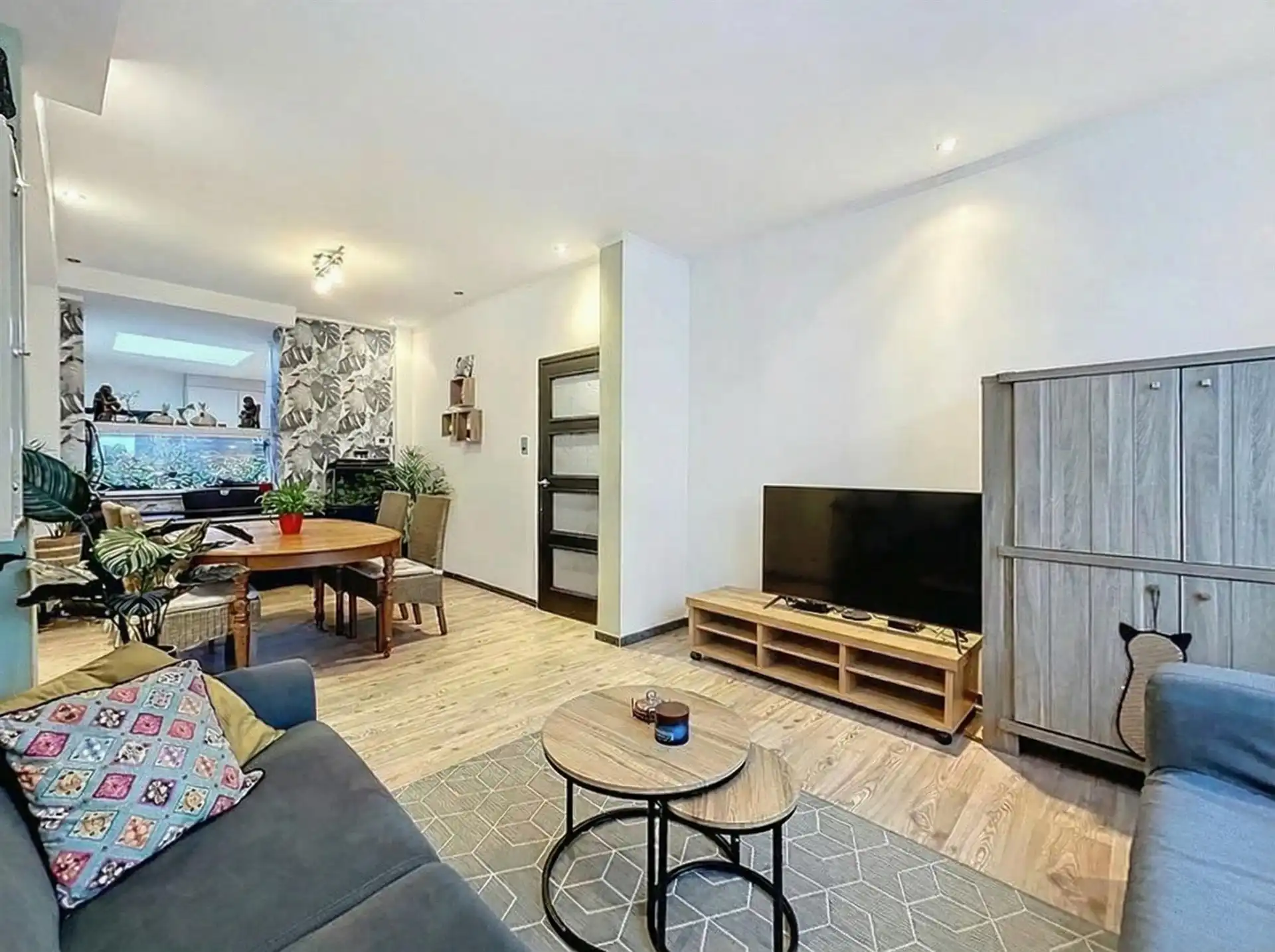 instapklare woning met 3 slaapkamers en half open karakter op perceel van 200m² foto 3