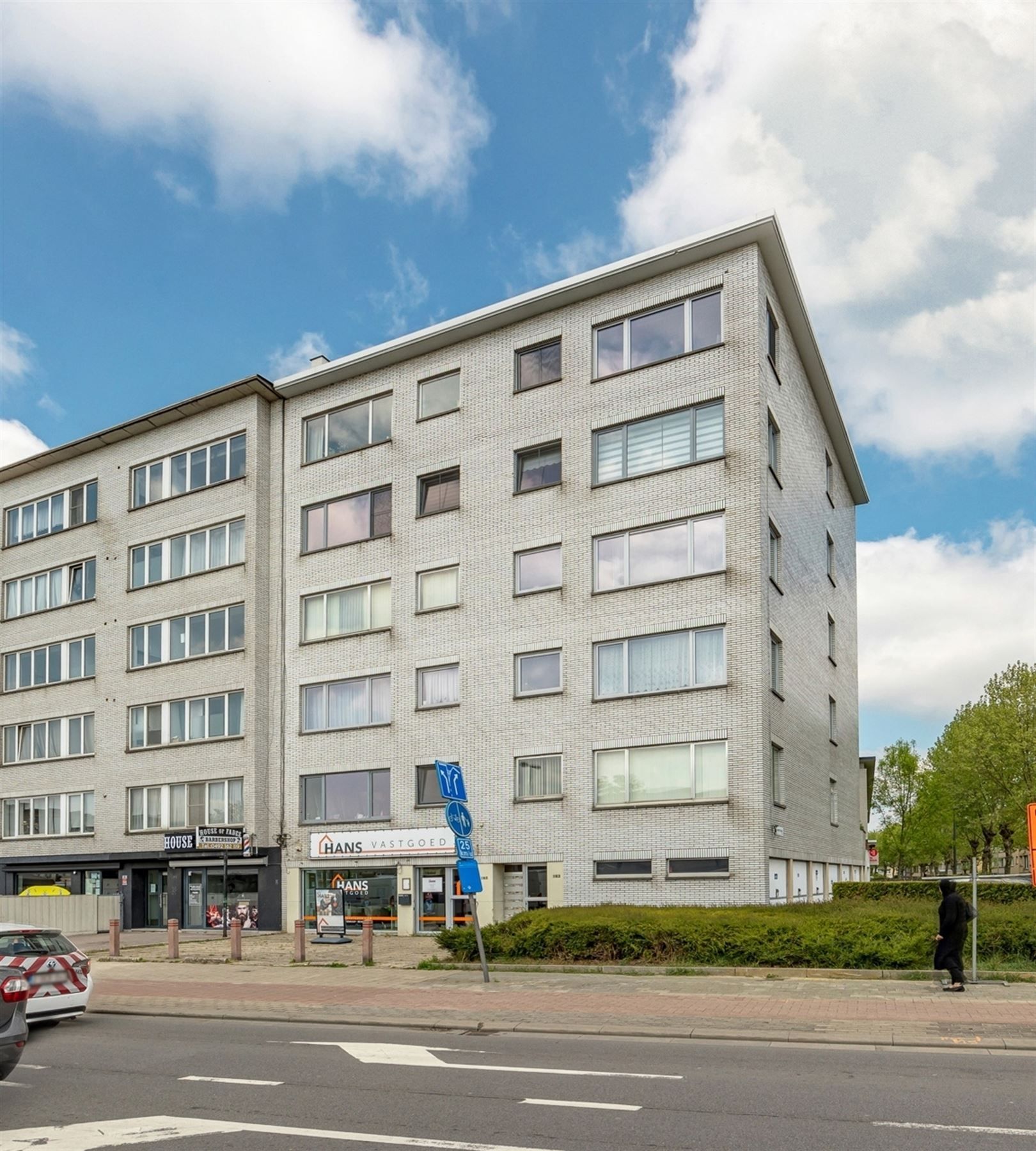 Licht en comfortabel wonen aan de rand van Merksem foto {{pictureIndex}}
