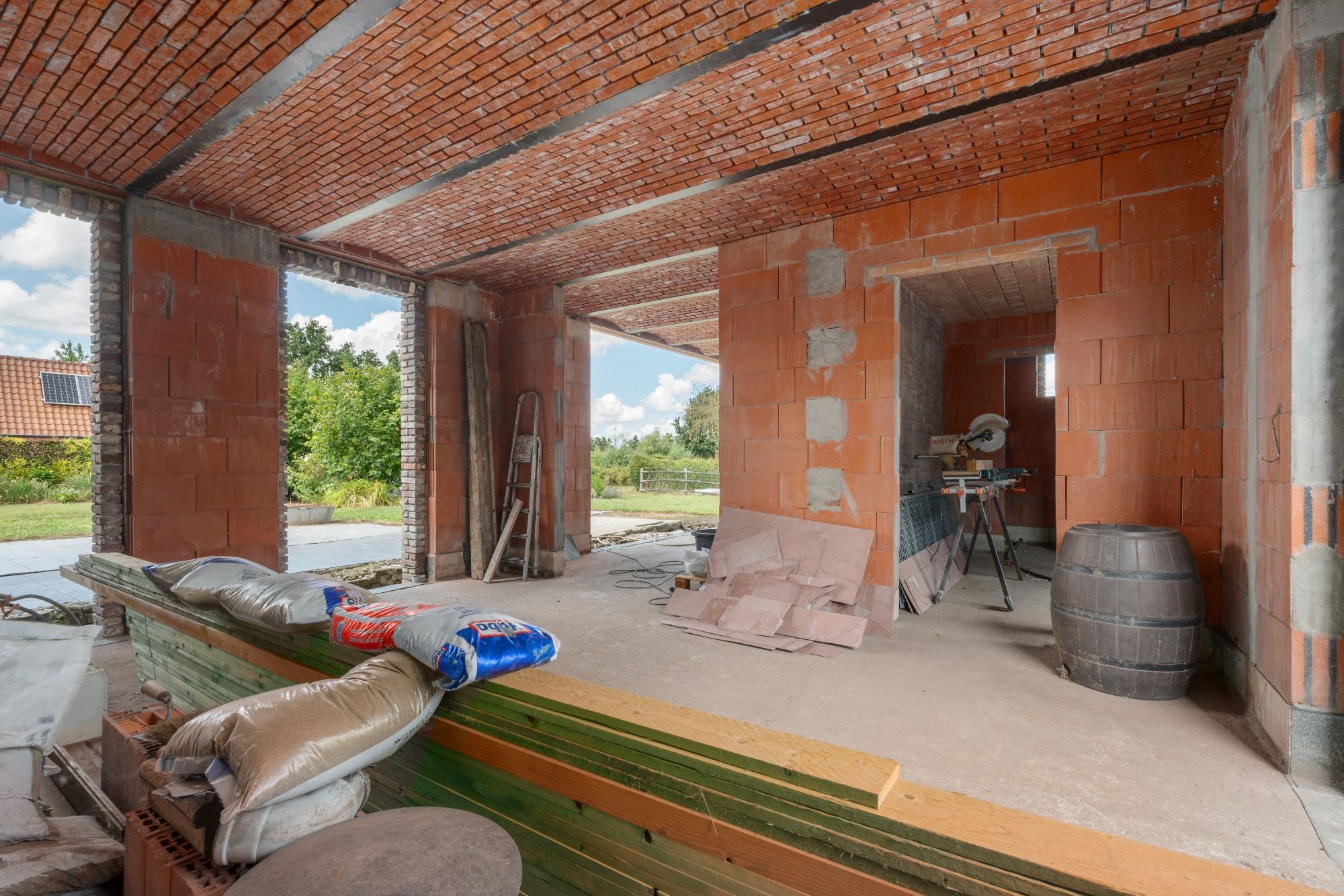 Charmante hoeve met paardenstallingen en schuur op 11.908 m² vlakbij het Drongengoed foto 25