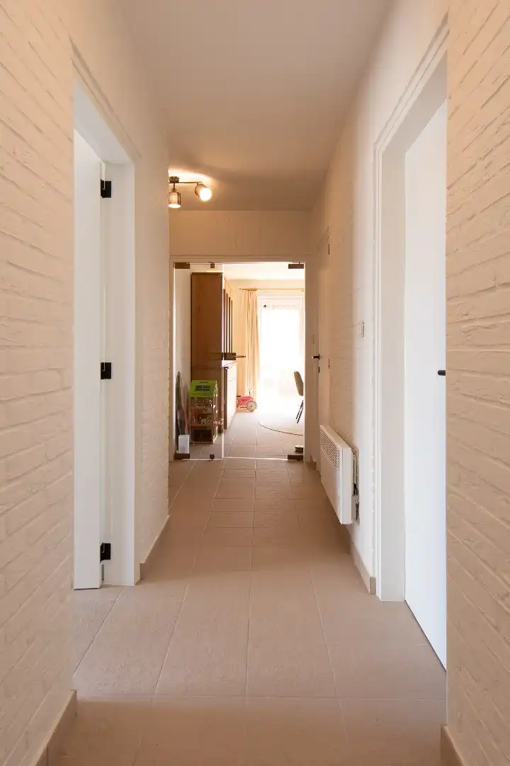 Ruim en lichtrijk appartement in Raversijde – 3 slaapkamers & groot terras foto 16