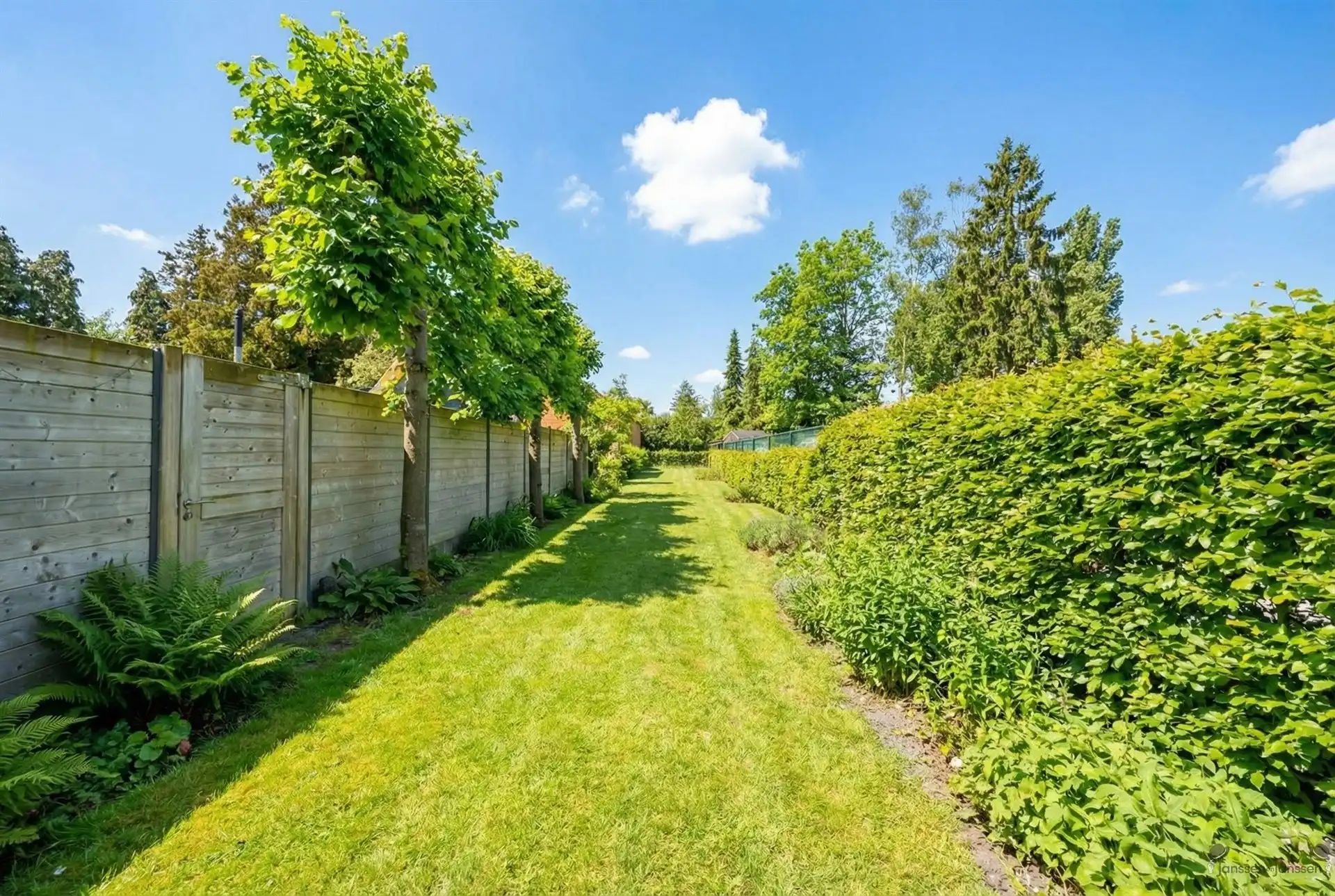 Gezellige woning met 3 slaapkamers en tuin in centrum Brasschaat foto 17