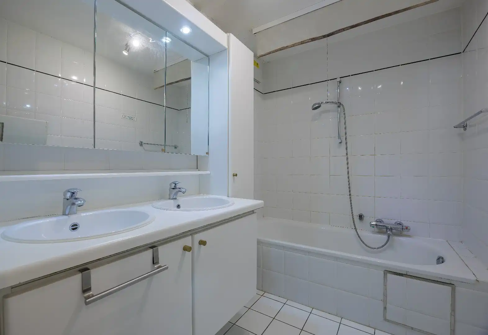 Uitzonderlijk hoekappartement met zijdelings zeezicht  foto 16