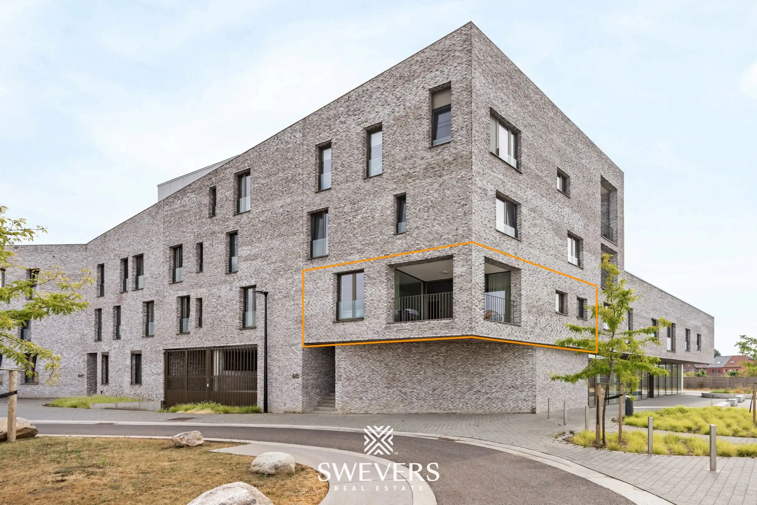 Recent 2-slaapkamerappartement met zonnig terras in centrum Beringen foto 2