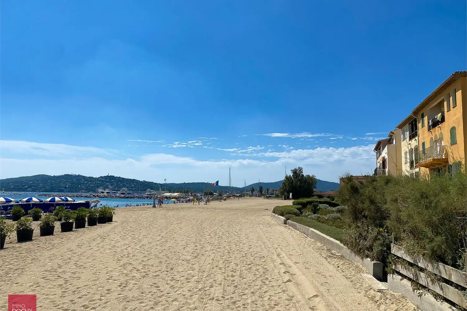 Charmante vakantiewoning met private aanlegplaats en zwembad te PORT GRIMAUD foto 6