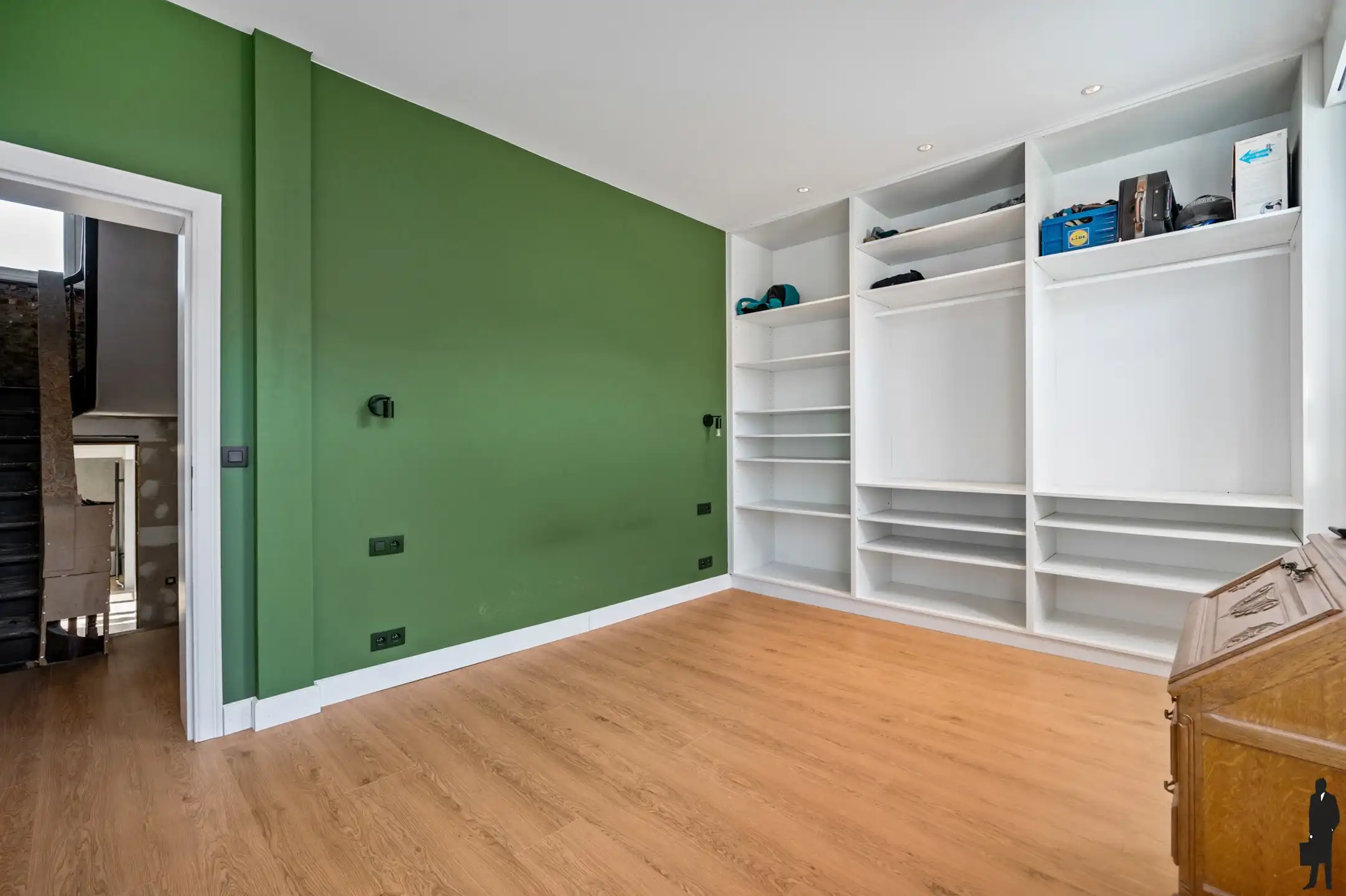 Af te werken burgerwoning met mogelijks 3 tot 4 slaapkamers foto 18