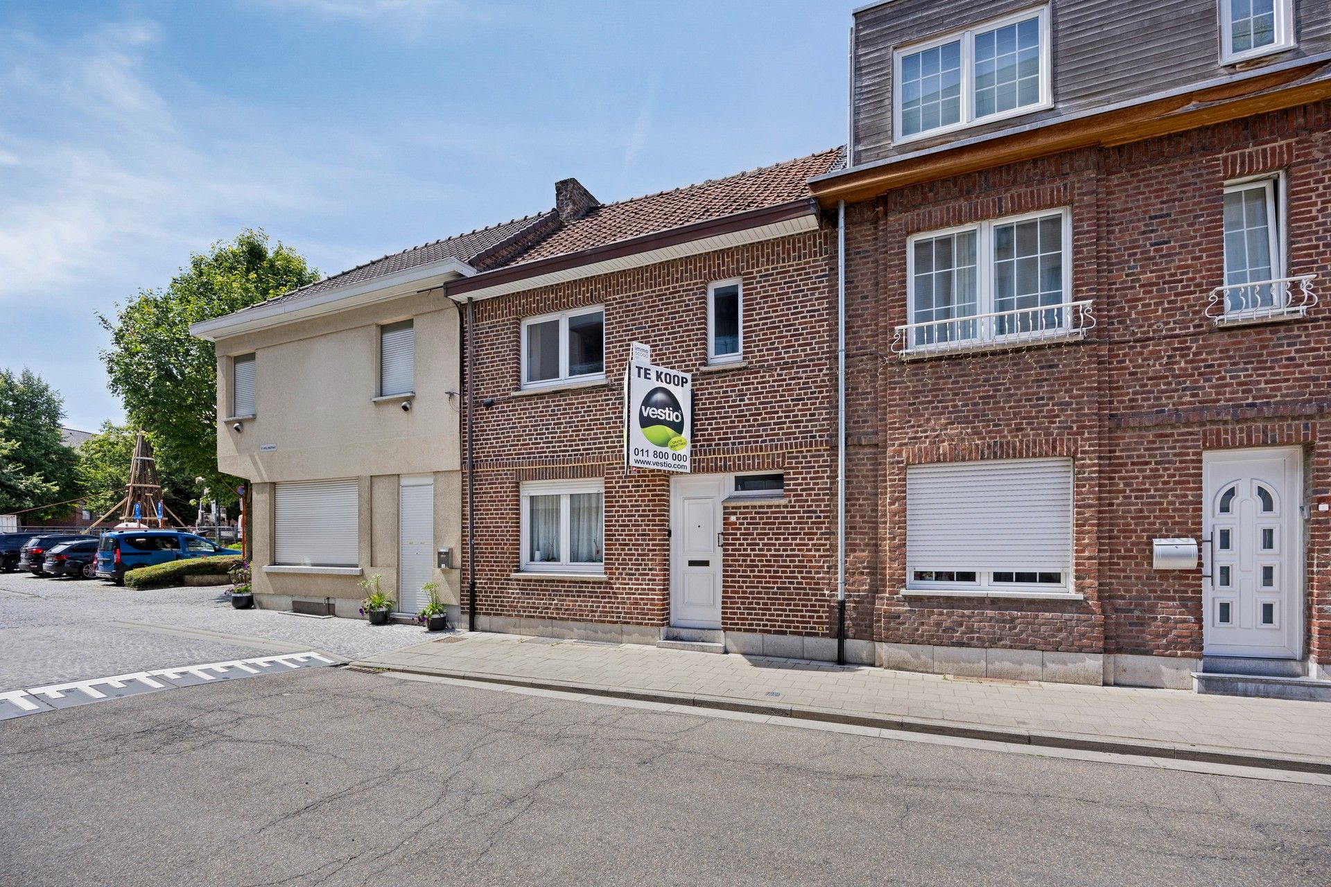 GERENOVEERDE RIJWONING OP 500M VAN CENTRUM foto {{pictureIndex}}