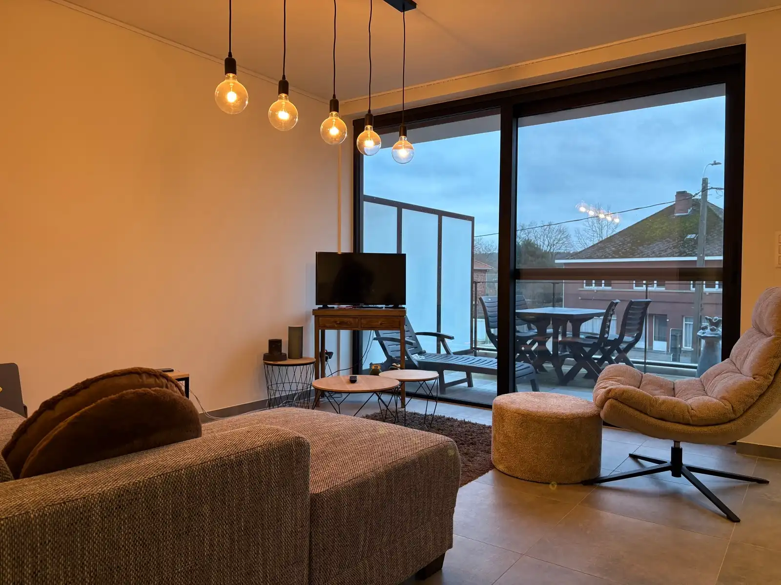 Recent appartement, met lift bereikbaar, zuidgericht terras.  foto 6