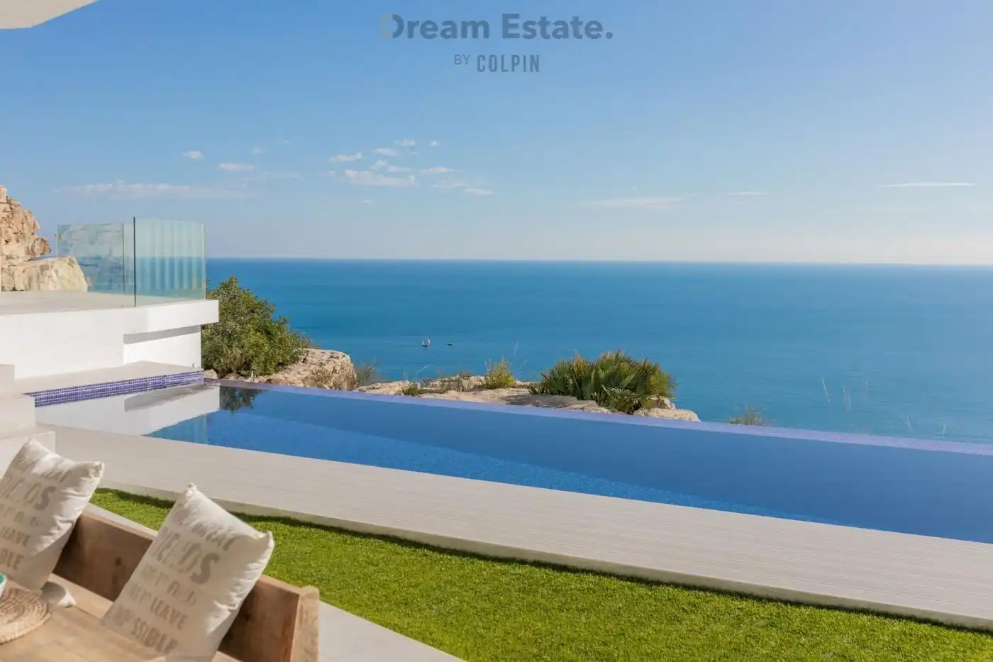 Villa op de eerste lijn foto 5