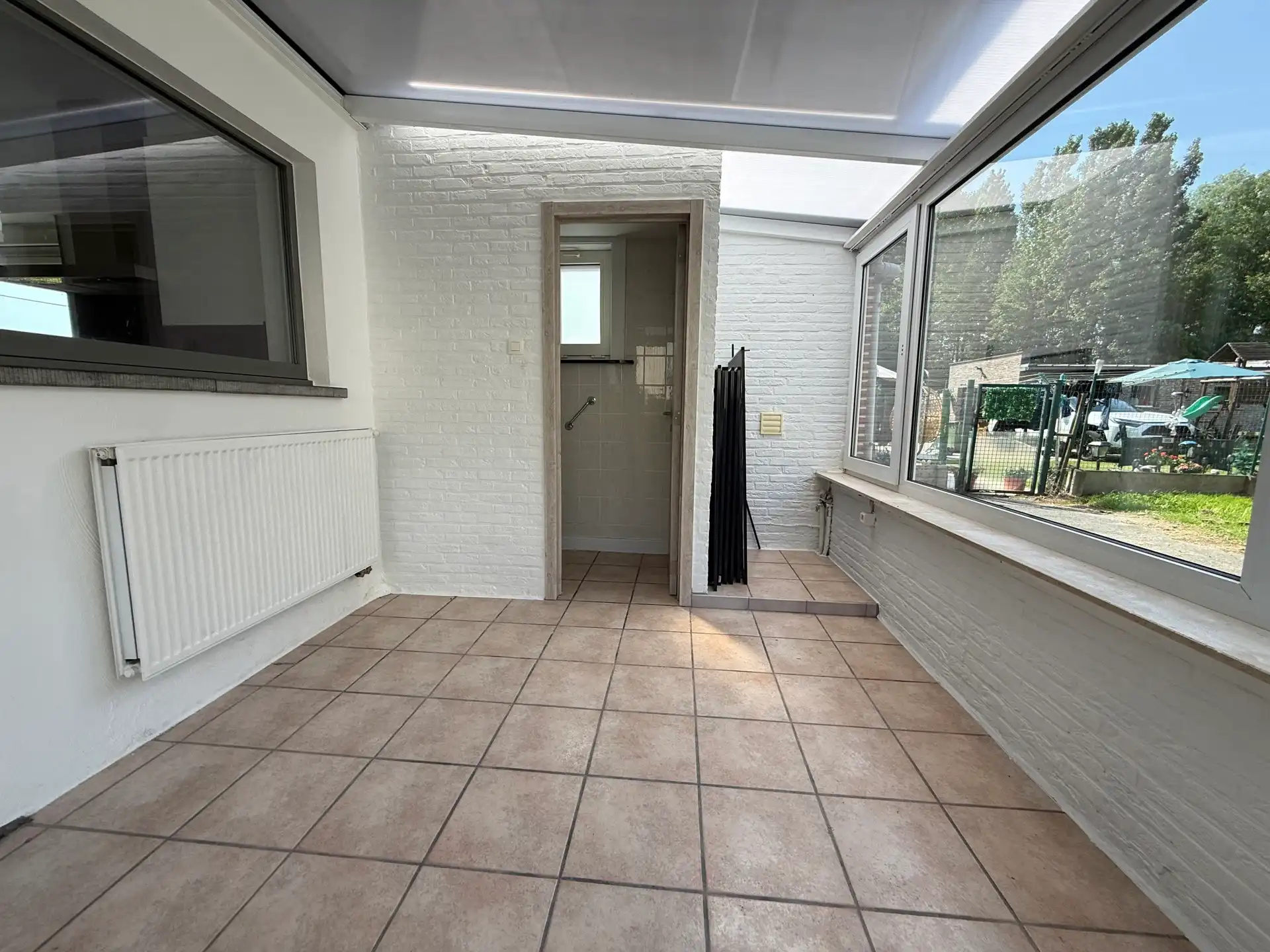 WICHELEN - Ruime woning met multifunctionele loods. foto 15