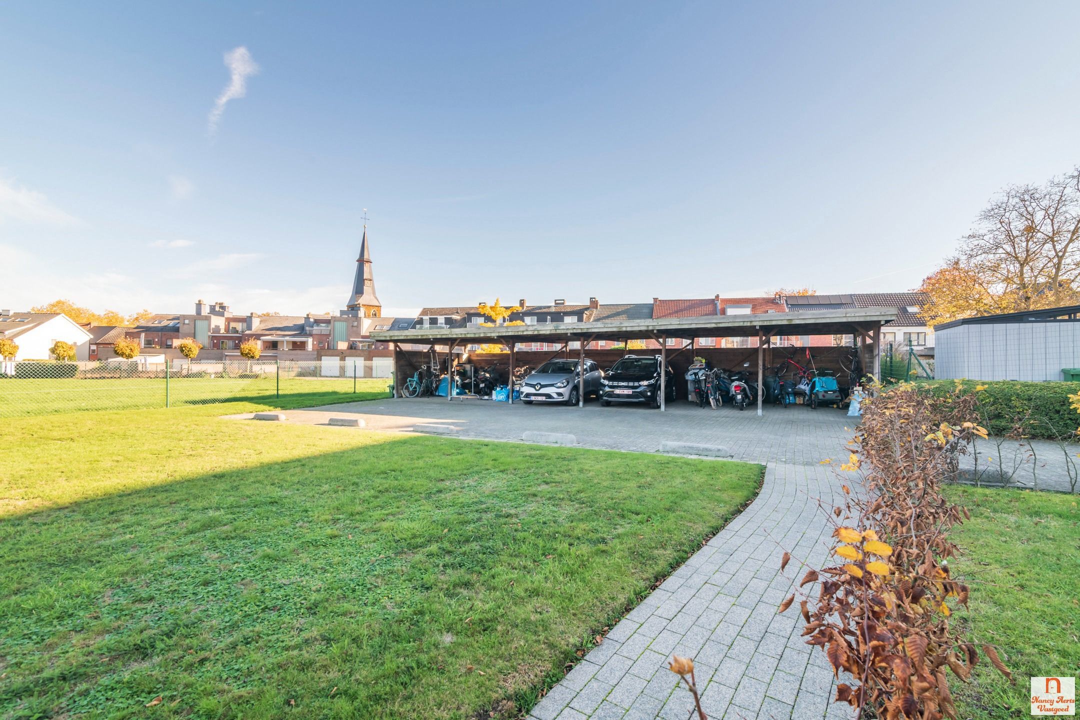 Lichtrijk gelijkvloers appartement met tuinzicht in Kuringen foto 28