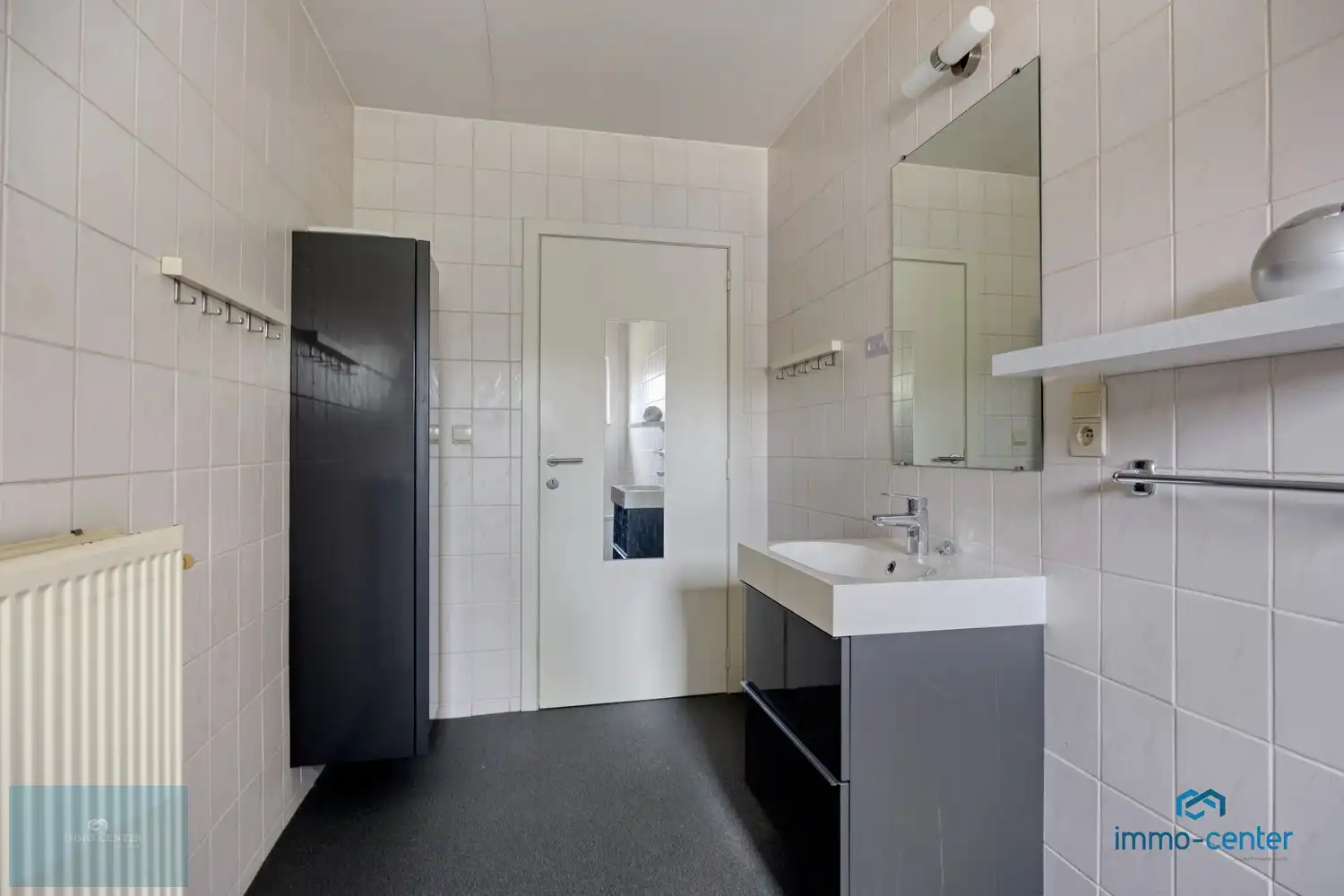 🏡 Instapklaar appartement van 105 m² met tuin, garage en airco foto 16