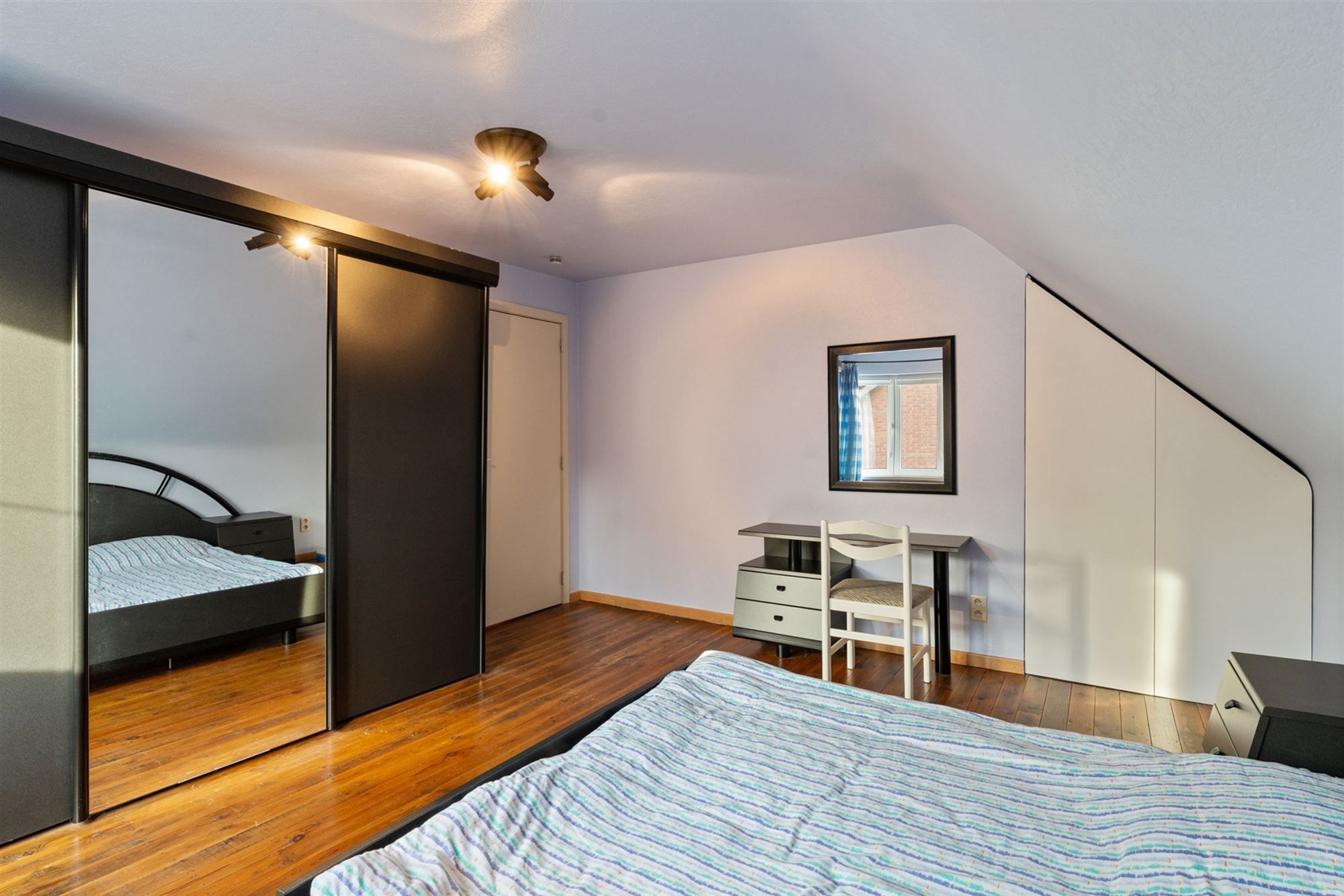 GOED ONDERHOUDEN WONING MET 2 SLAAPKAMERS RUSTIG GELEGEN OP EEN PERCEEL VAN 4A27CA TE LEOPOLDSBURG foto 13