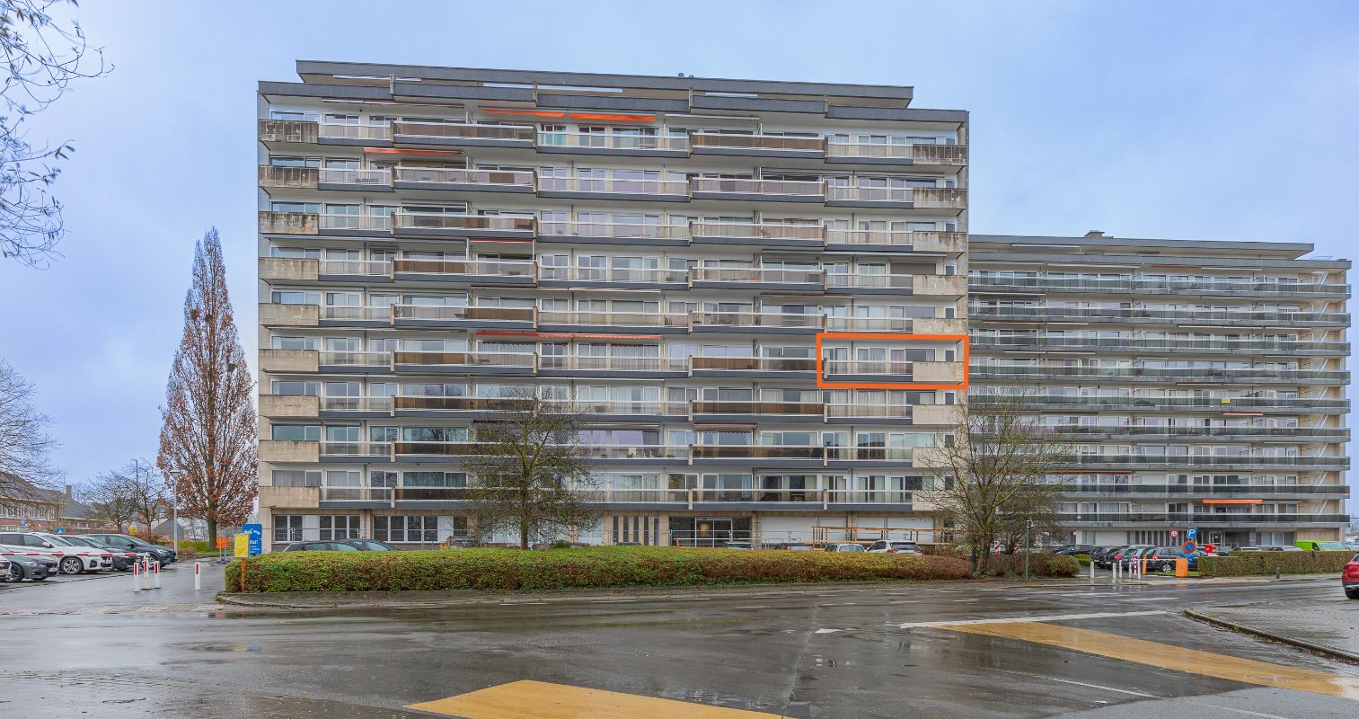 Appartement met zicht op stadsvijver foto {{pictureIndex}}