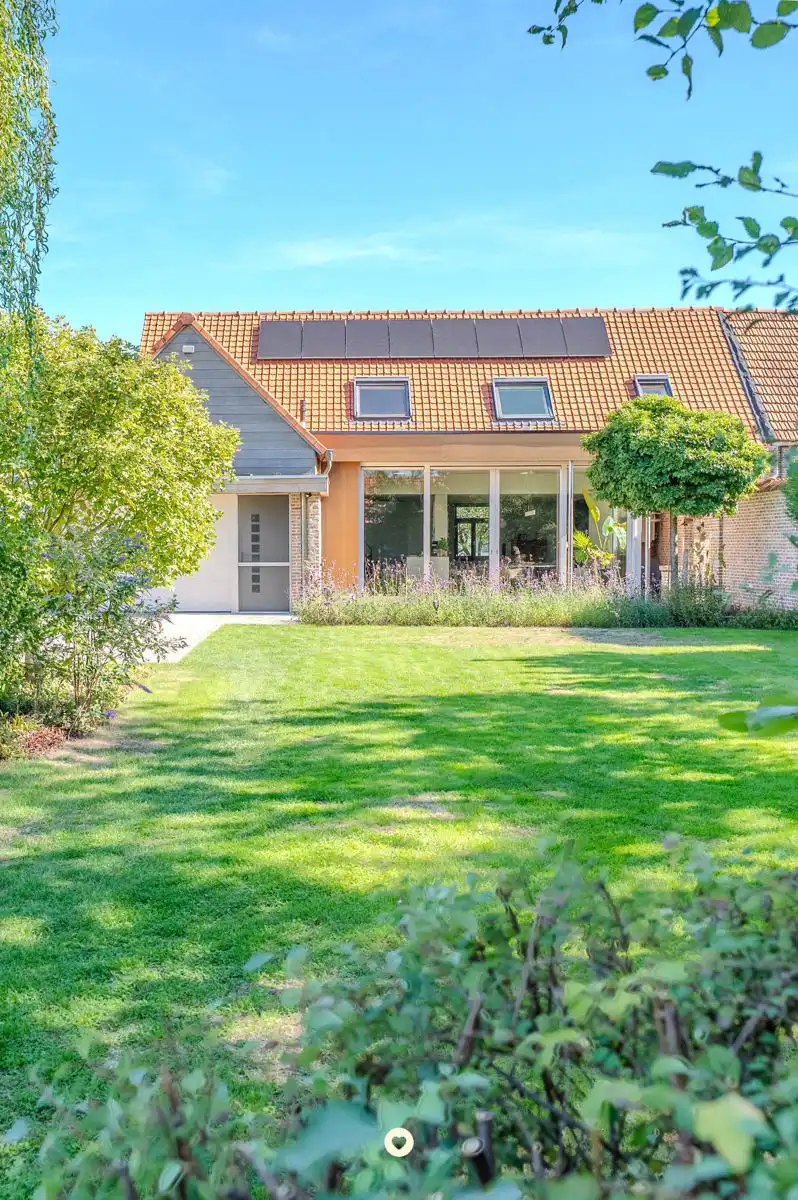 Karaktervolle hoeve met zwembad, bijgebouw op 1.300 m² grond foto 13
