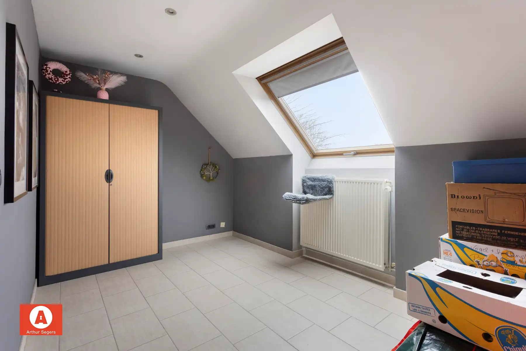 Open bebouwing in een doodlopende straat. foto 17