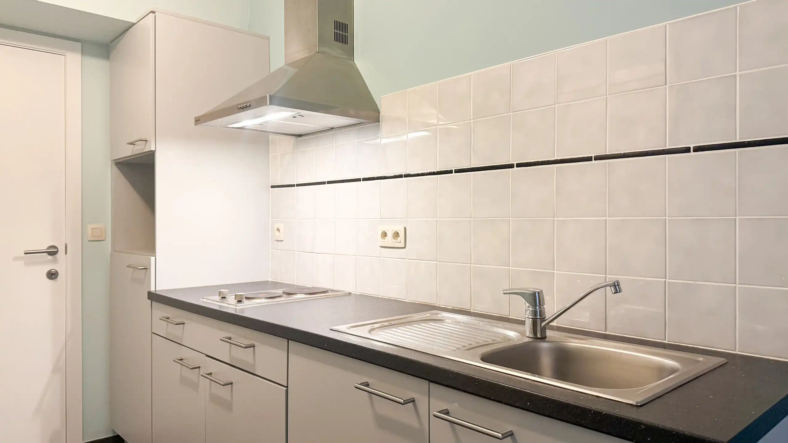 Veelzijdig investeringspand met 10 kamers, lift en kelder! foto 22