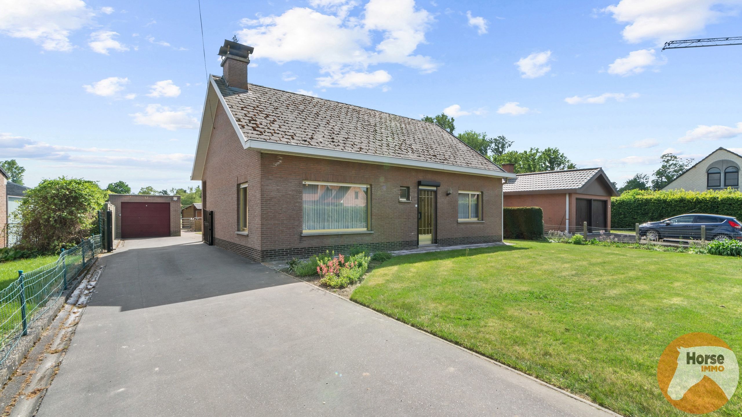 NIEUWRODE - Op te frissen woning op +/- 1ha30a foto 2
