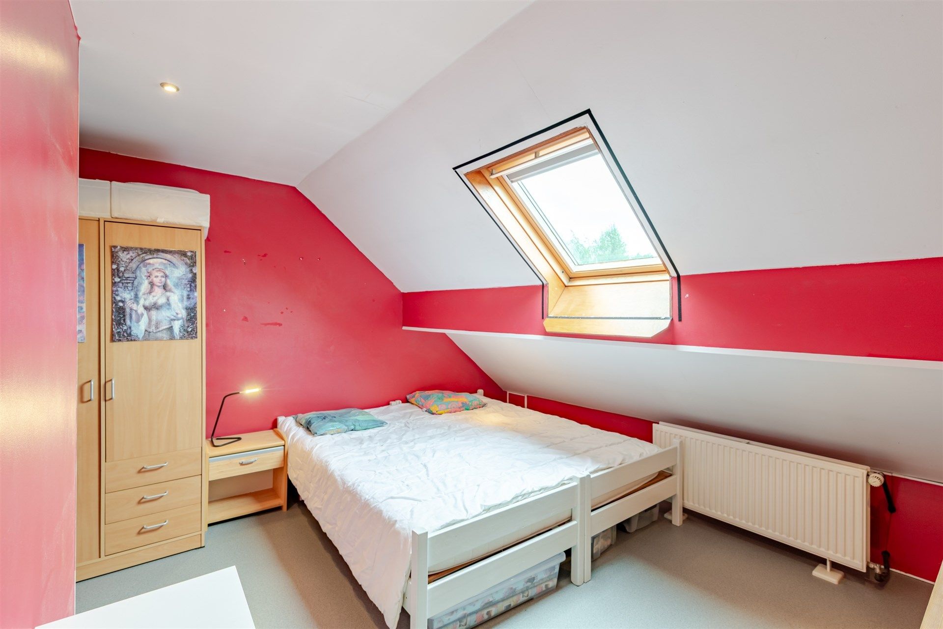 Gezinswoning met vier slaapkamers, garagegebouw en grote tuin op 1705 m² foto 13