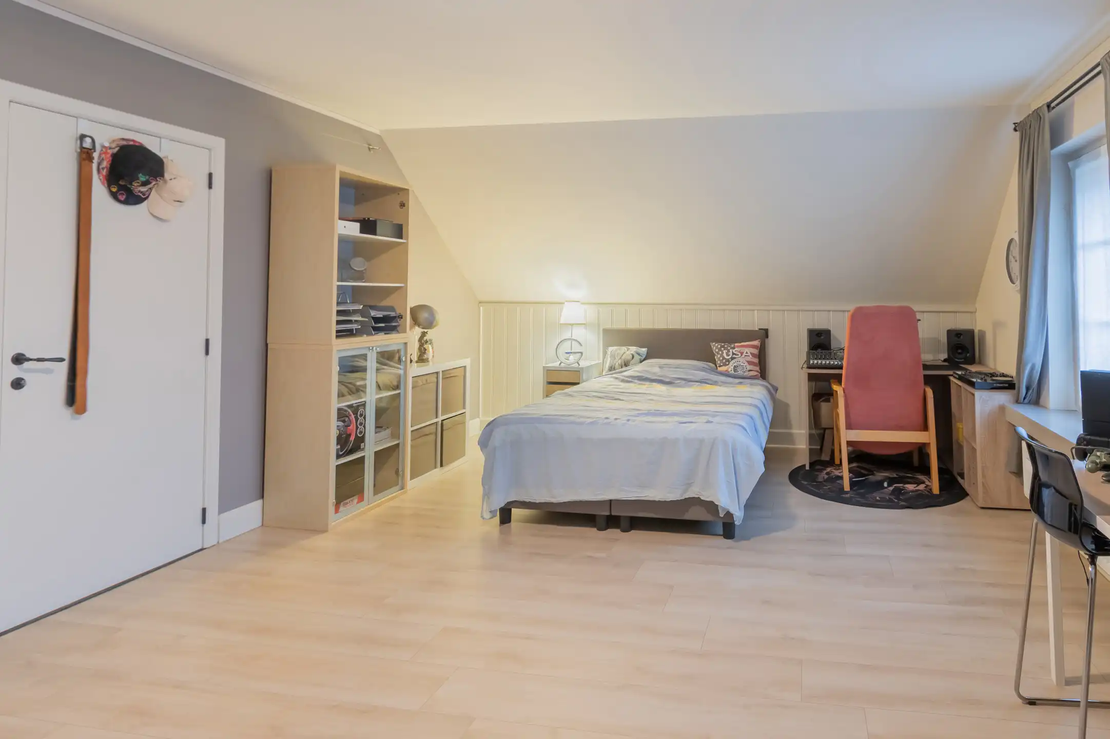 Knappe villa in landelijke stijl met uitgestrekt uitzicht foto 30