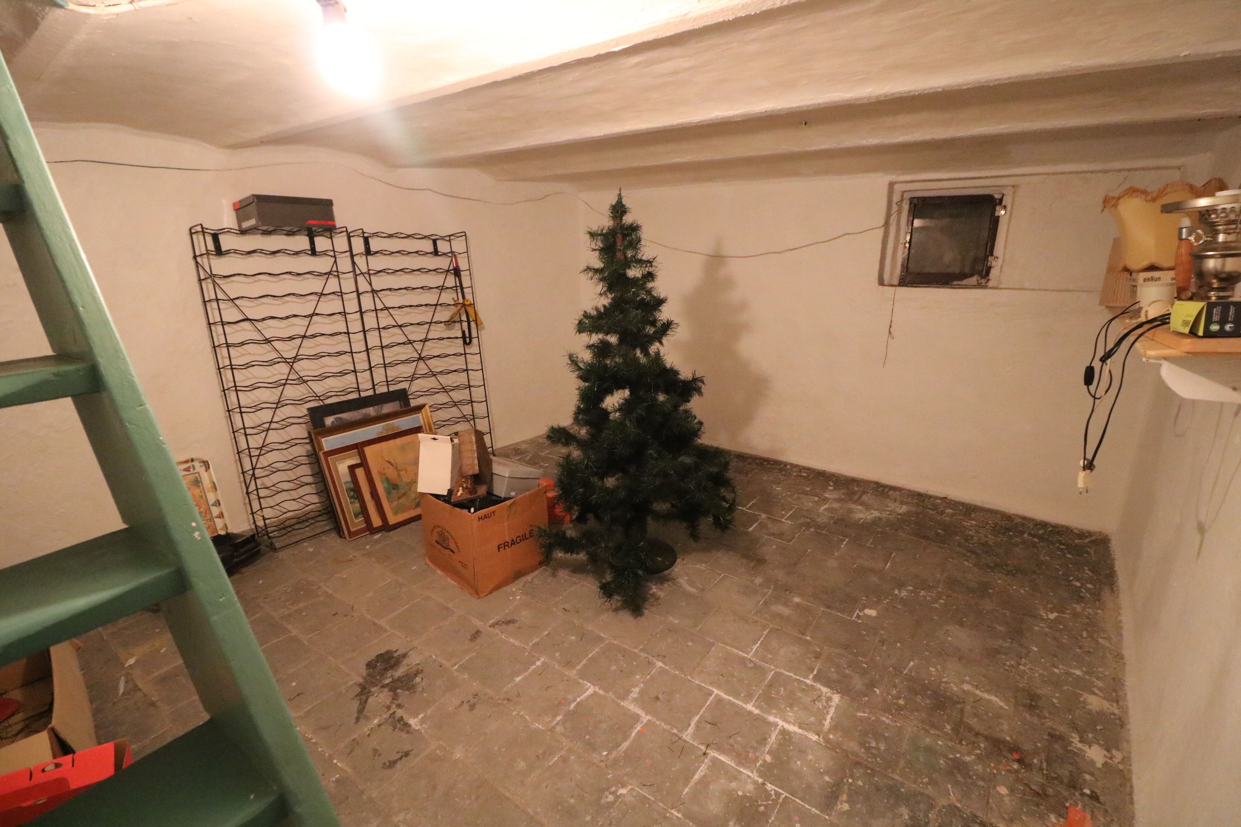 Goed verzorgde rijwoning met 3 slaapkamers en tuin, op wandelafstand van het centrum. foto 9