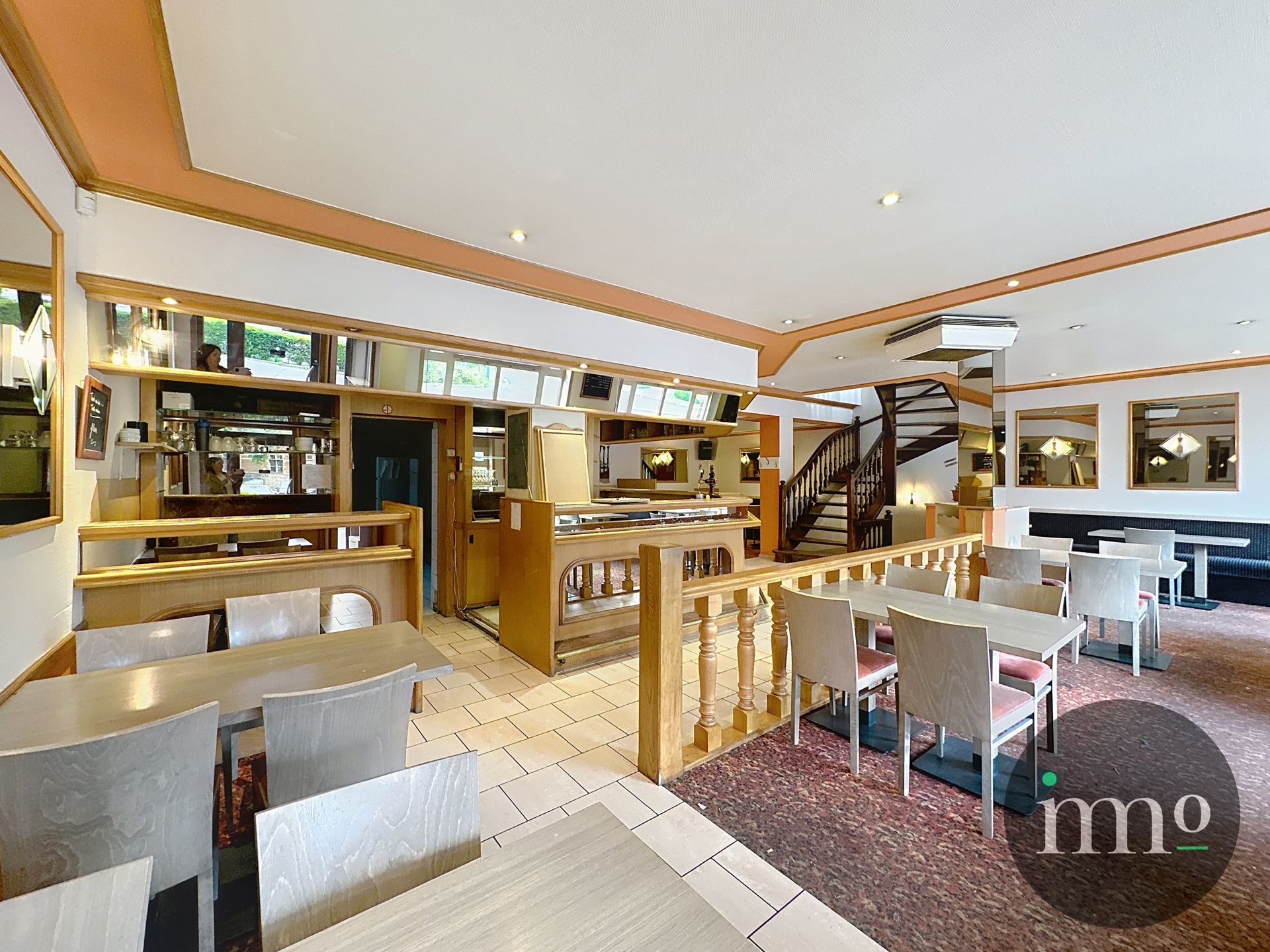 Horeca zaak in centrum Groot-Bijgaarden foto 2