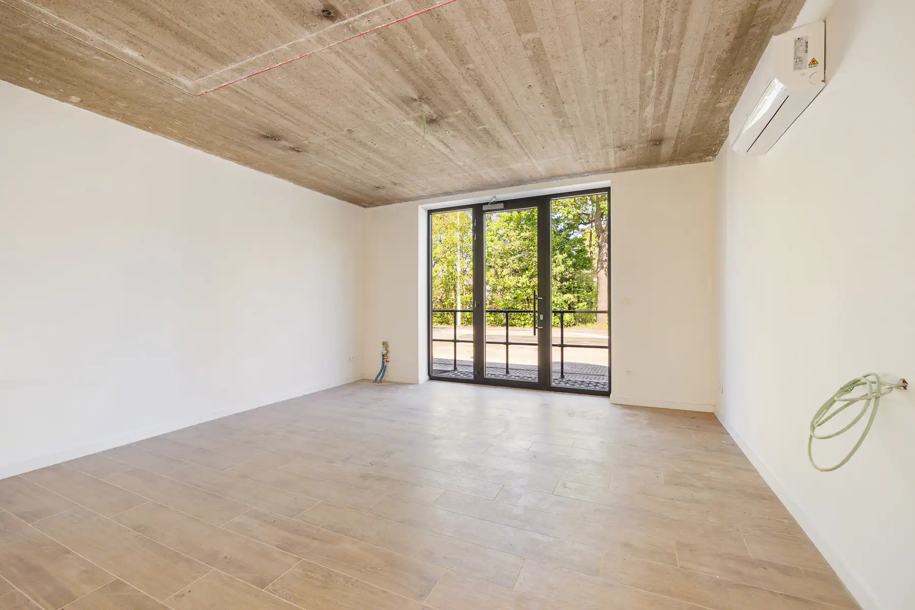Handelsgelijkvloers op toplocatie voor het centrum foto 15