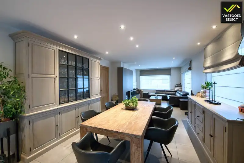 Halfopen bebouwing met 4 slaapkamers, zuidgerichte tuin en landelijk uitzicht in Sint-Laureins foto 4