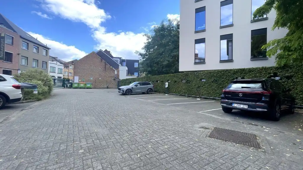 Kantoorruimte te huur vlakbij station van Mechelen foto 2