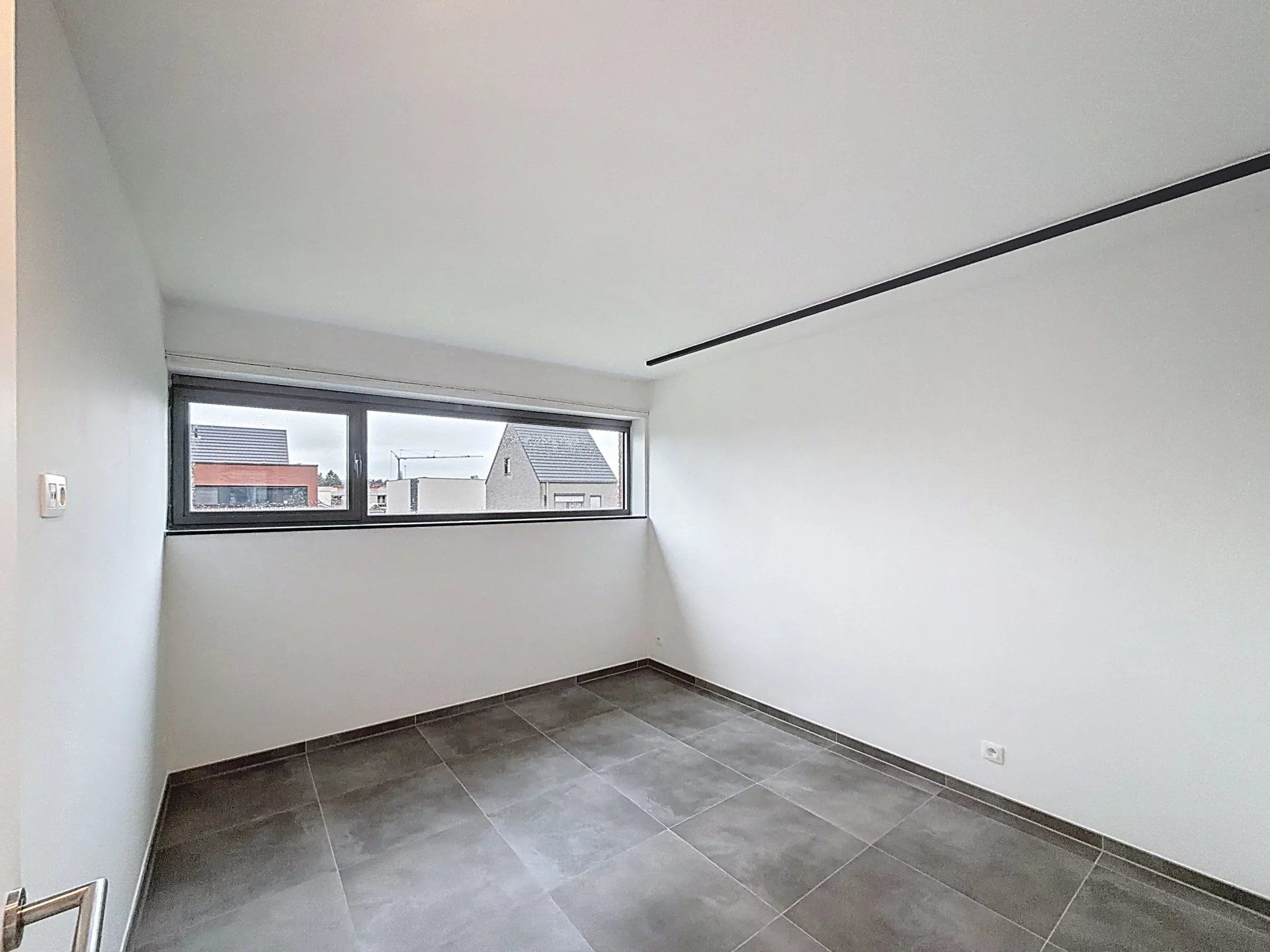 Energiezuinige woning met 3 slaapkamers en tuin. foto 13