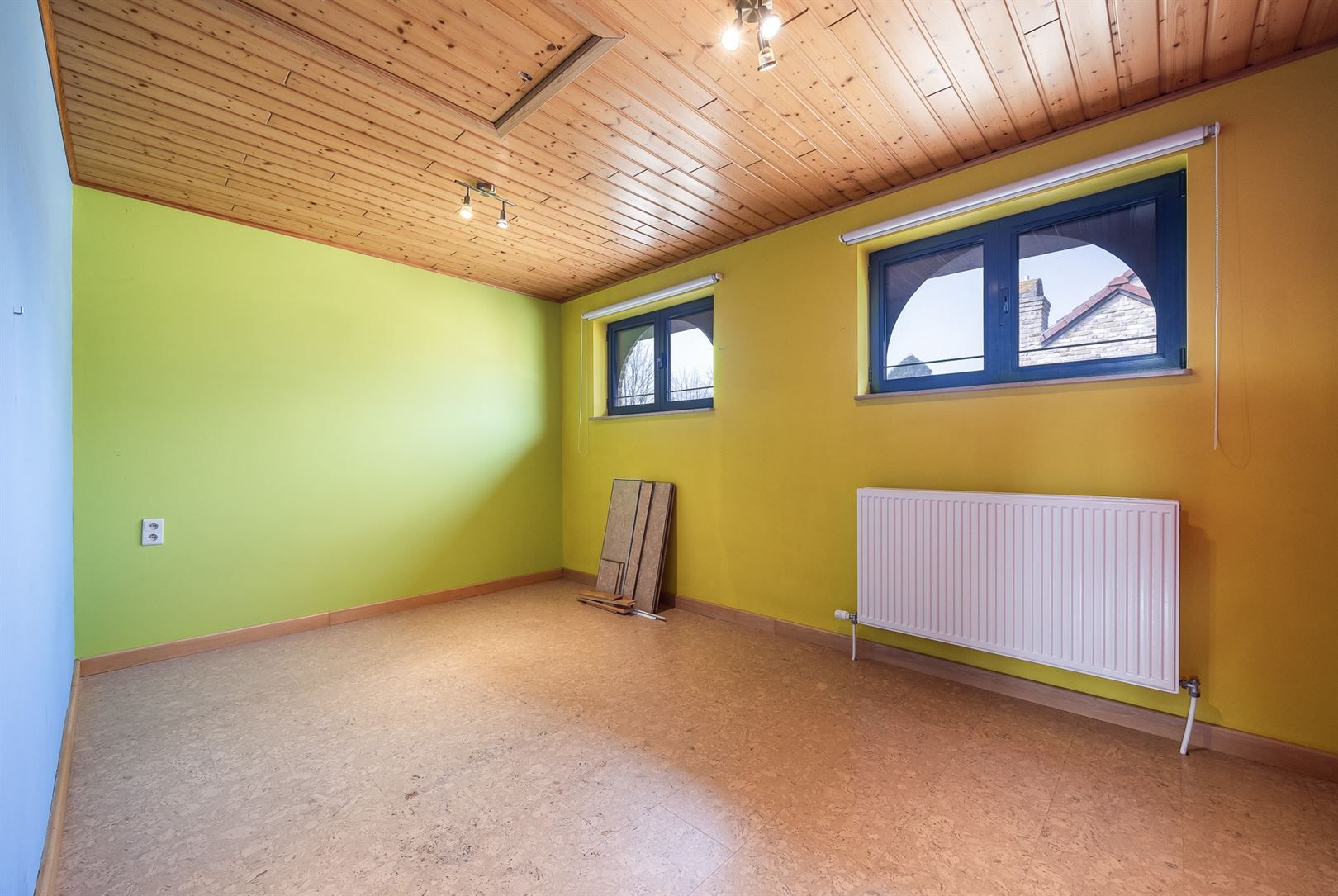 Woning in zuiderse stijl met ruim bijgebouw op Zuid perceel. foto 23