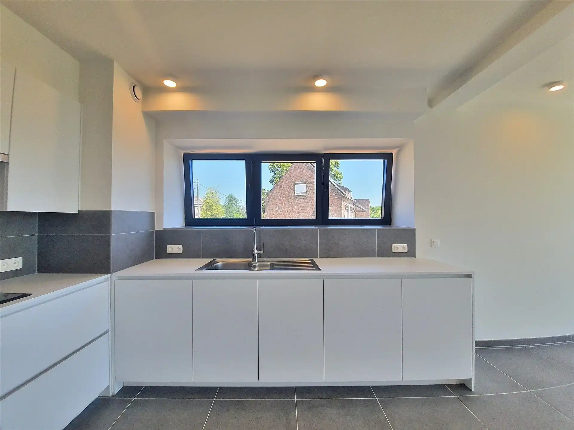 Woning met 3 slaapkamers en tuin op toplocatie foto 11