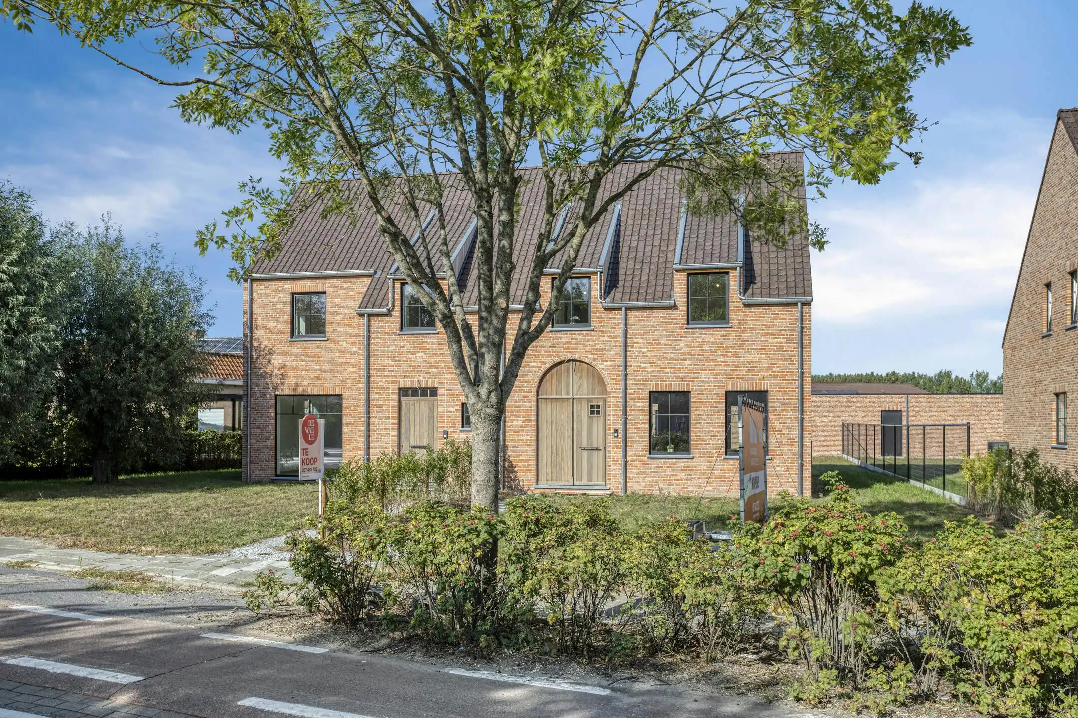 Nieuwbouw (6%) te koop in Elverdinge met 3 kamers en dubbele garage foto 11